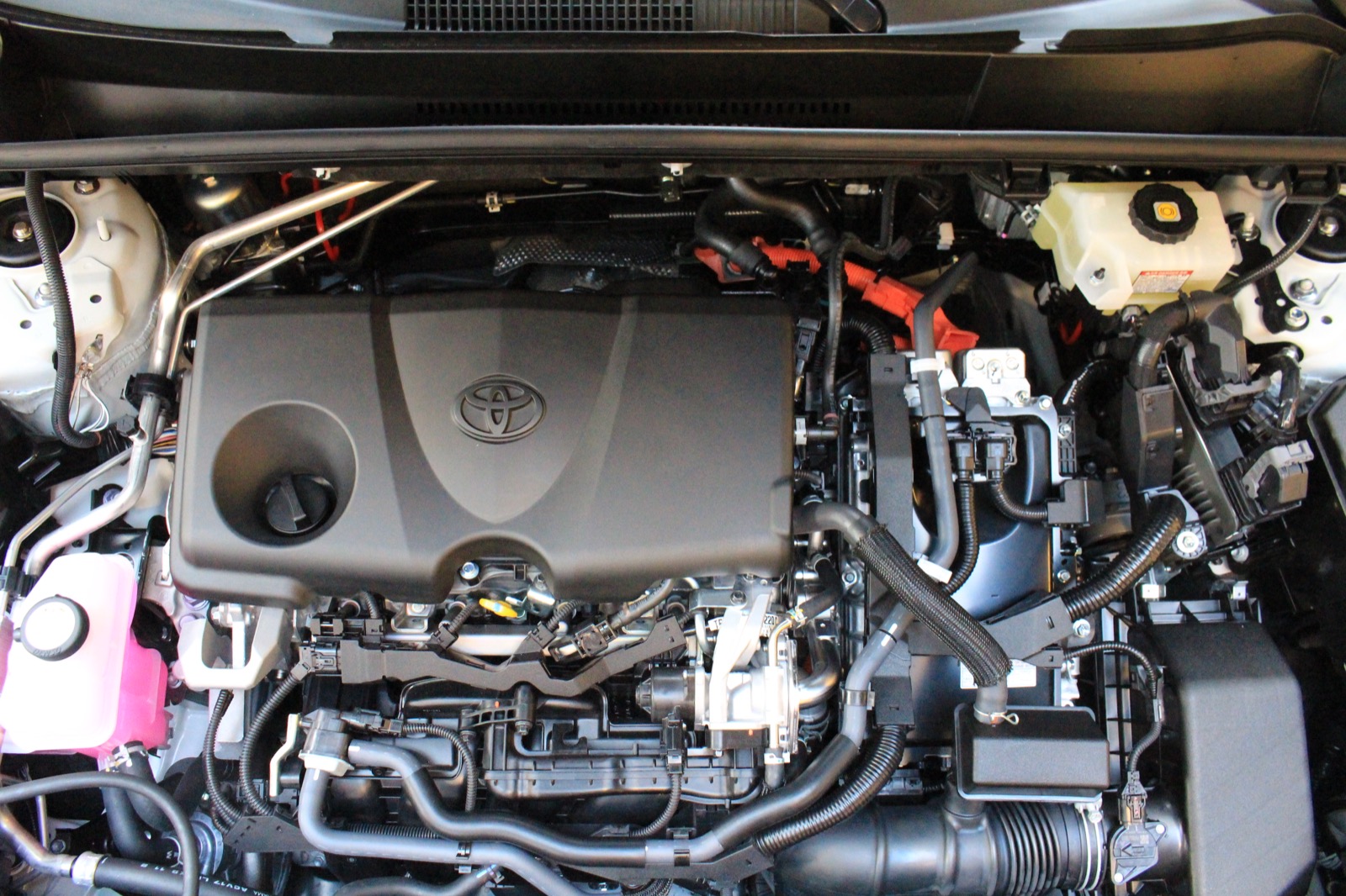 nowa toyota rav4 