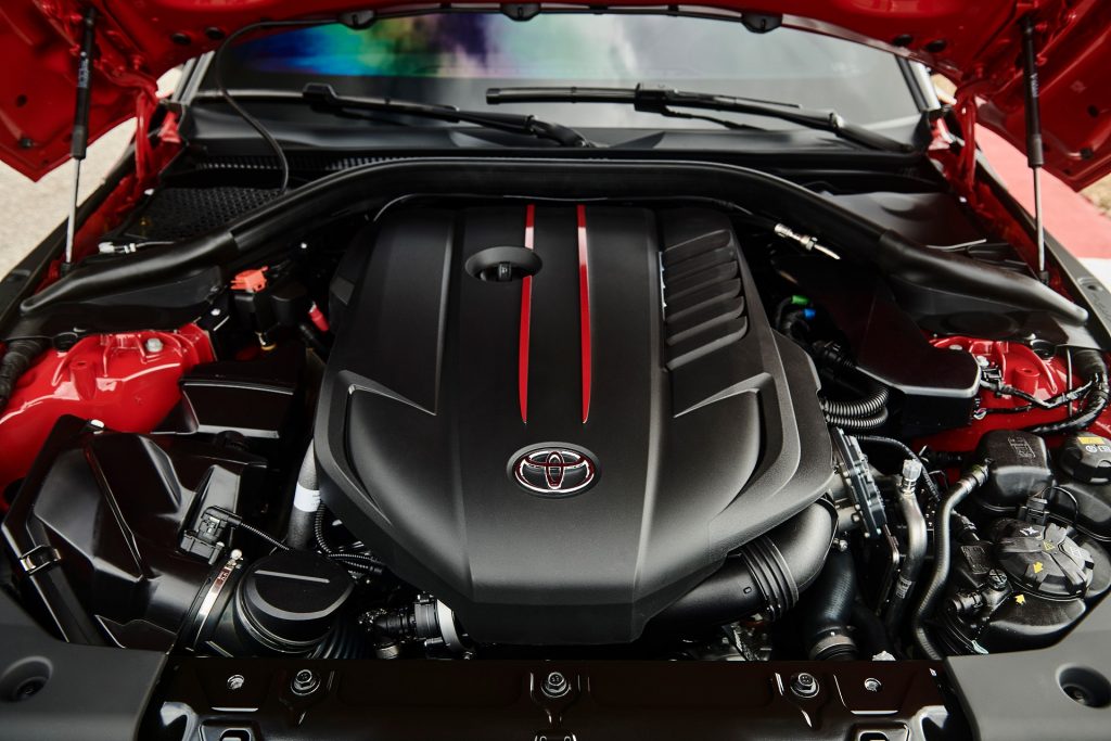 Toyota Supra silnik 