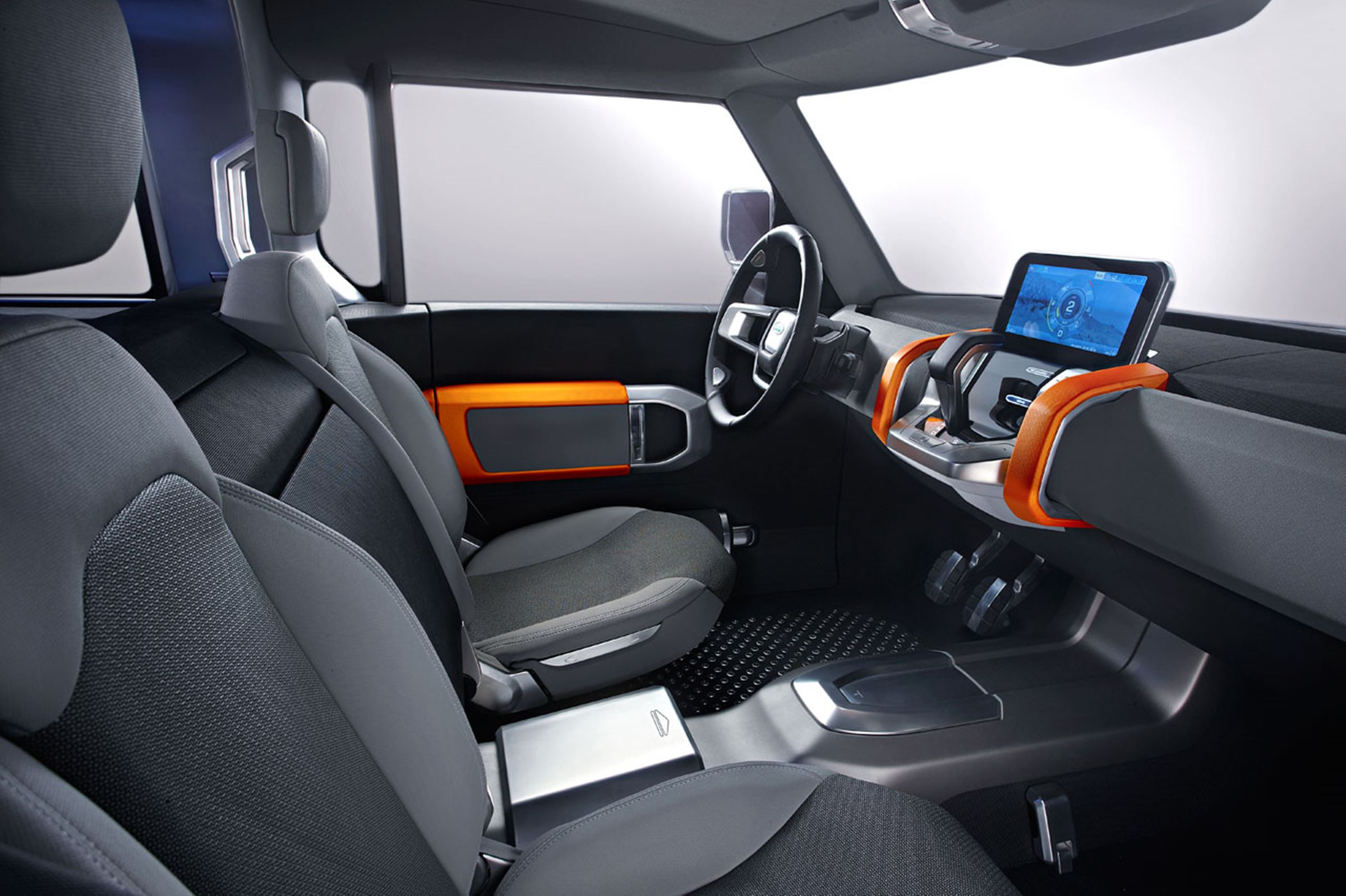 Land Rover DC100