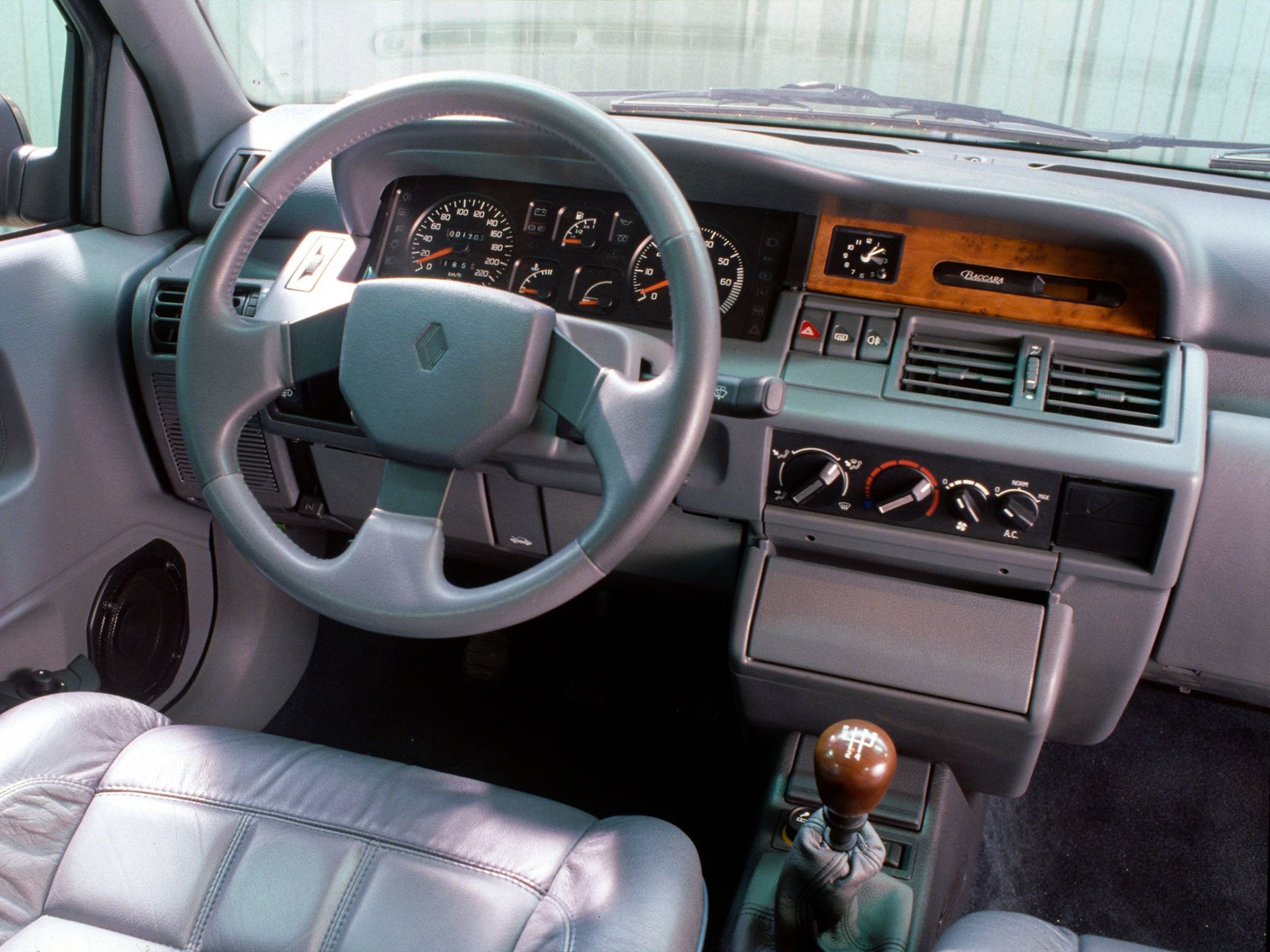 Renault Clio historia