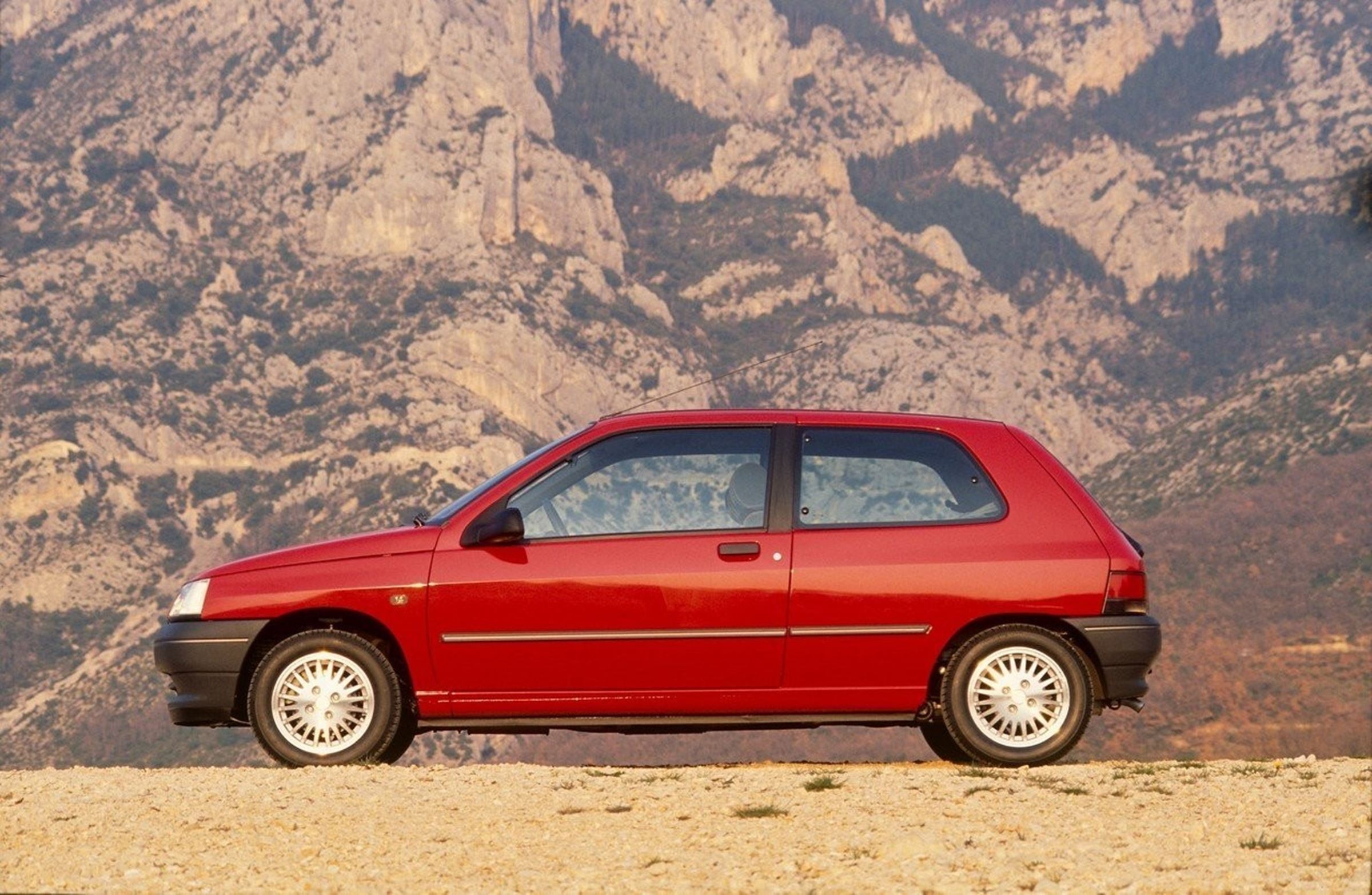 Renault Clio historia