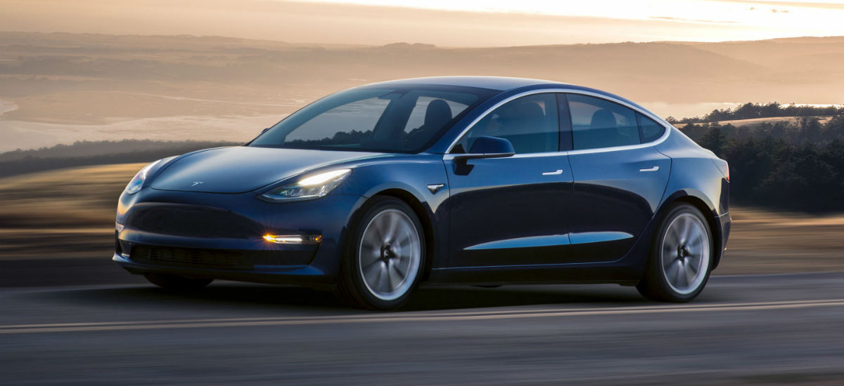 Tesla Model 3 wypadła z rankingu polecanych samochodów