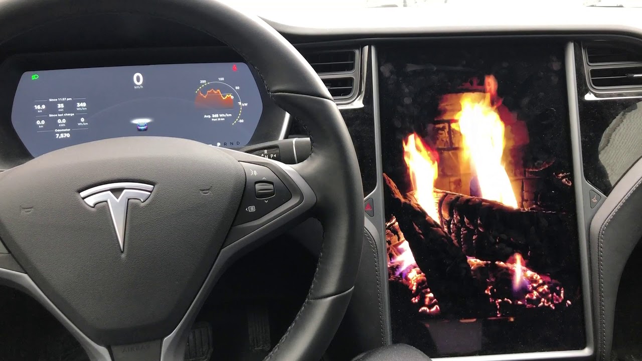 tesla kominek