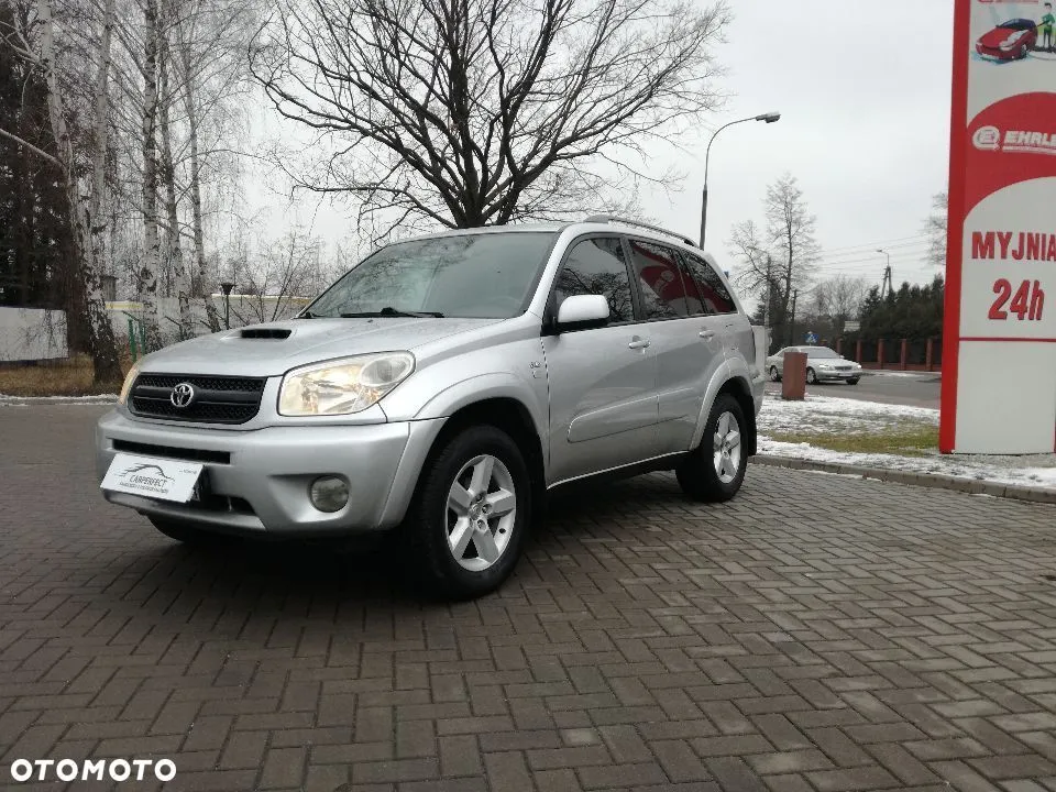 toyota rav4 otomoto