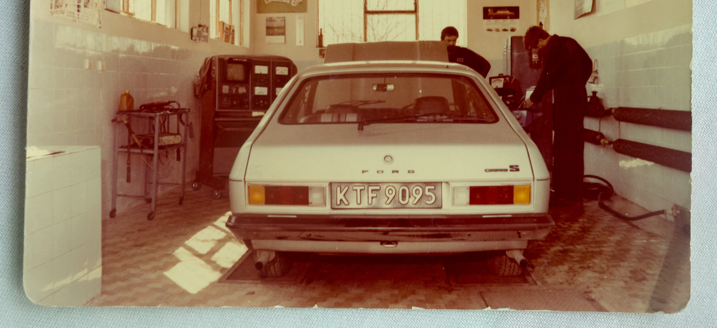 Jak się sprzedawało Fordy 40 lat temu w PRL? Zapraszamy na wywiad