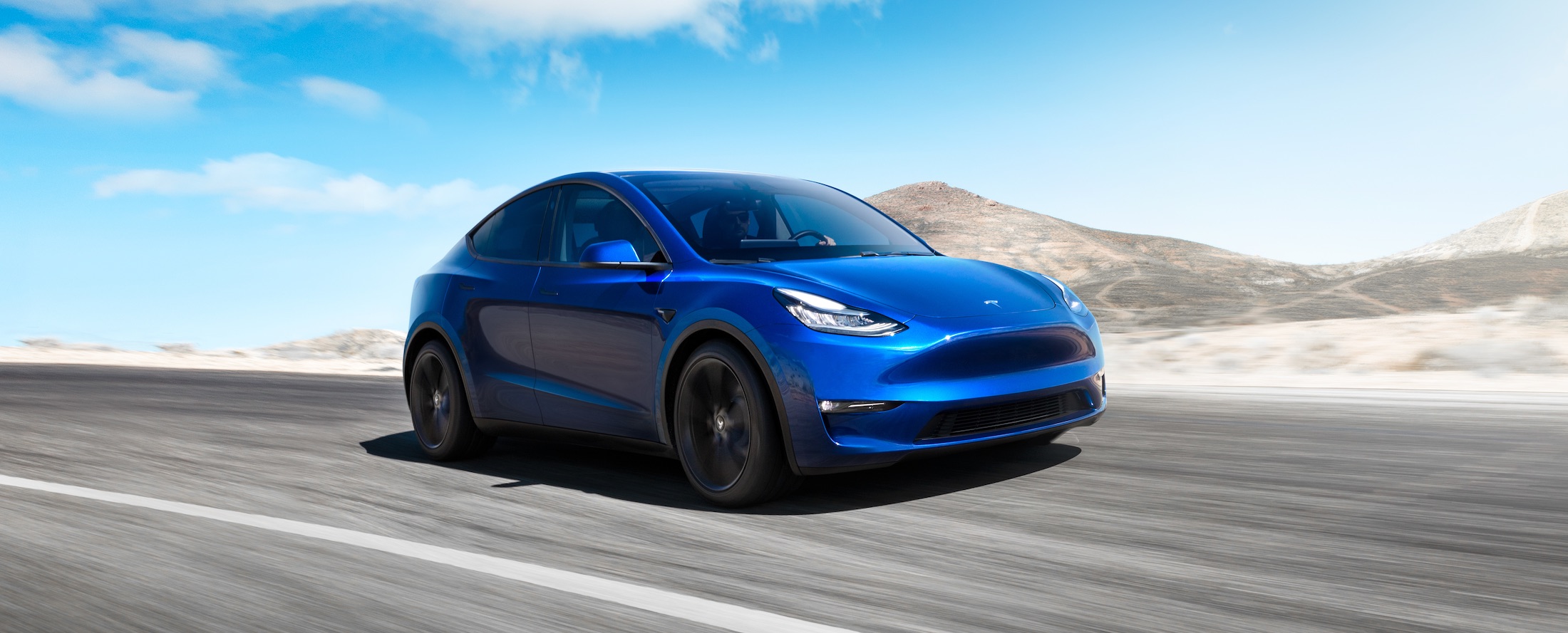tesla model y cena 