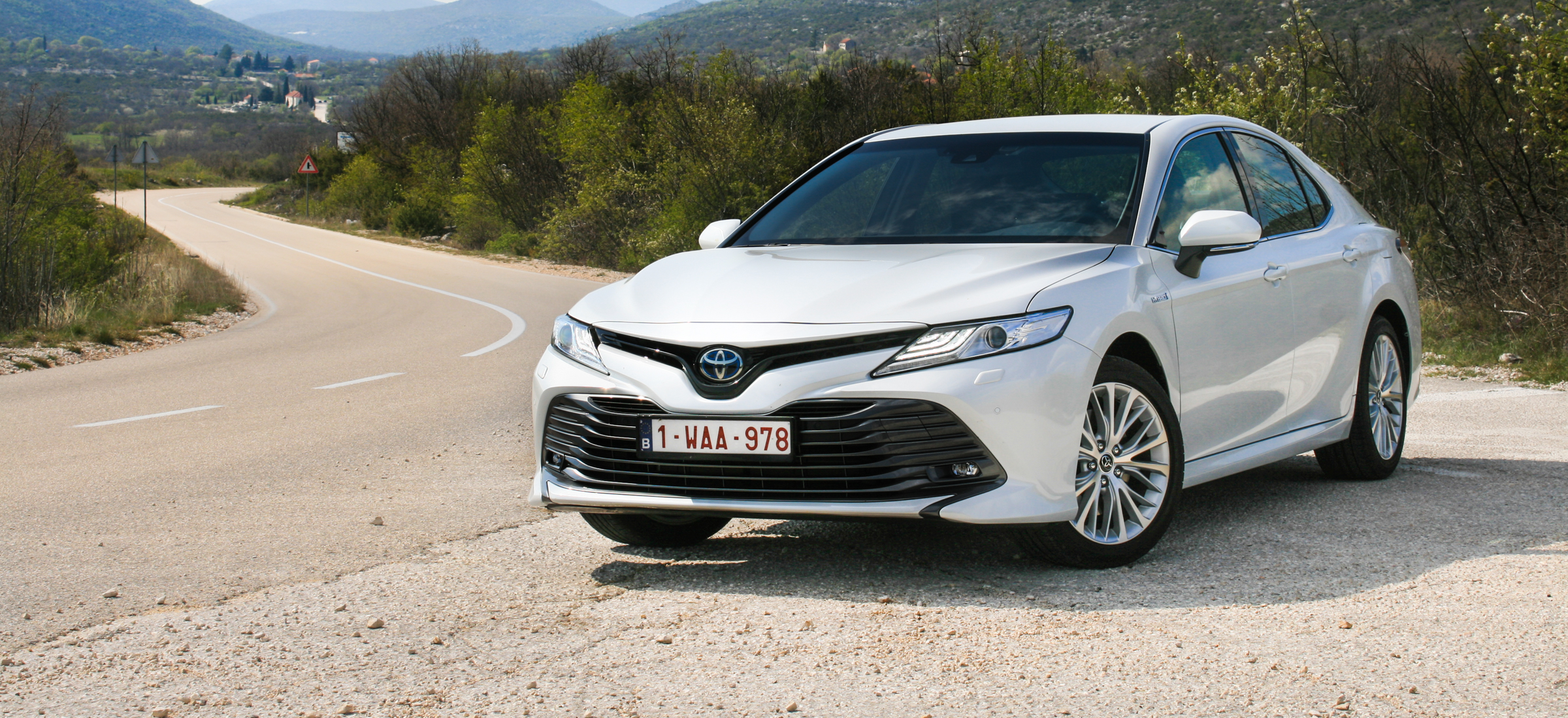 Nowa Toyota Camry. Wsiadłem zmęczony, wysiadłem wypoczęty