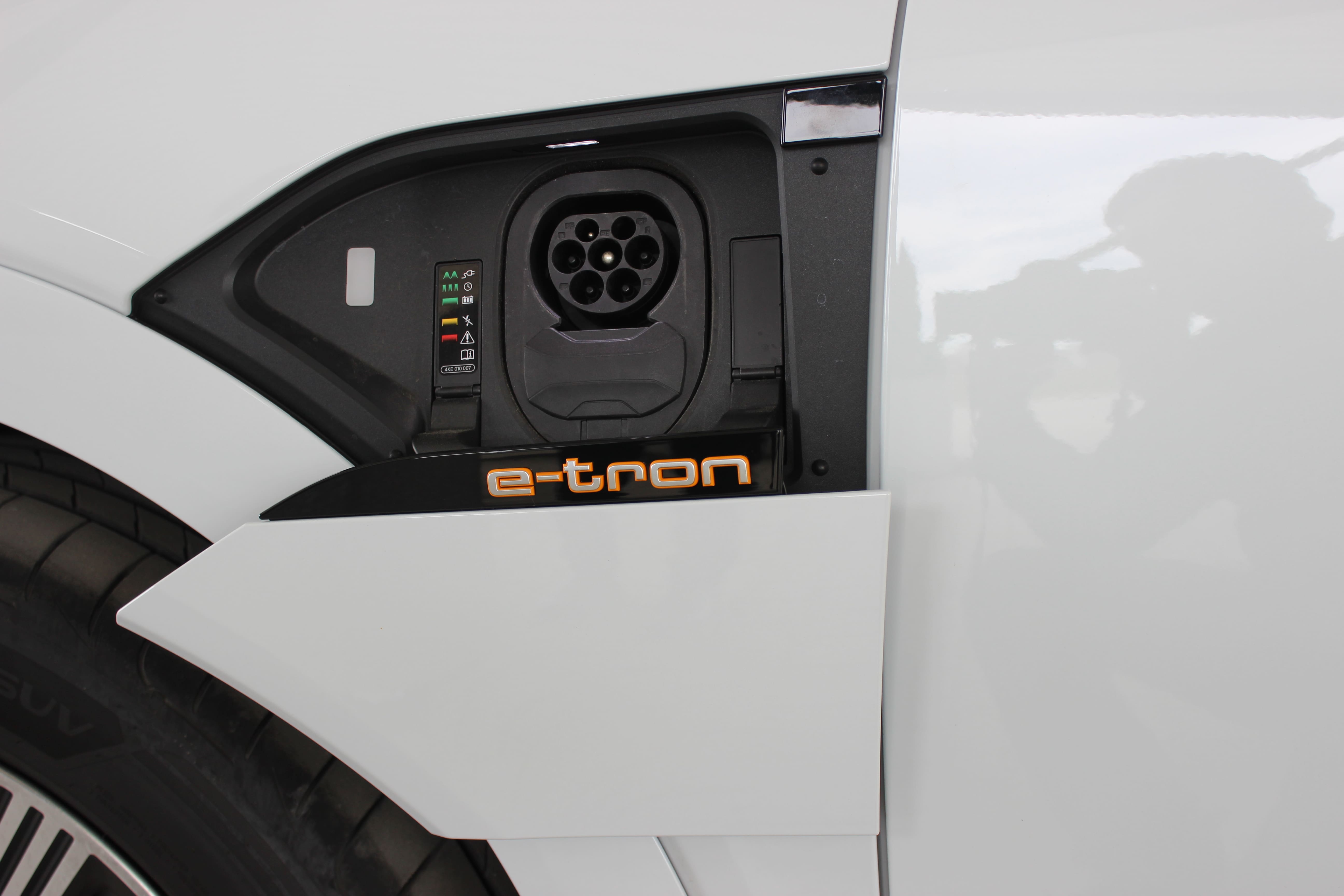 audi etron opinie 
