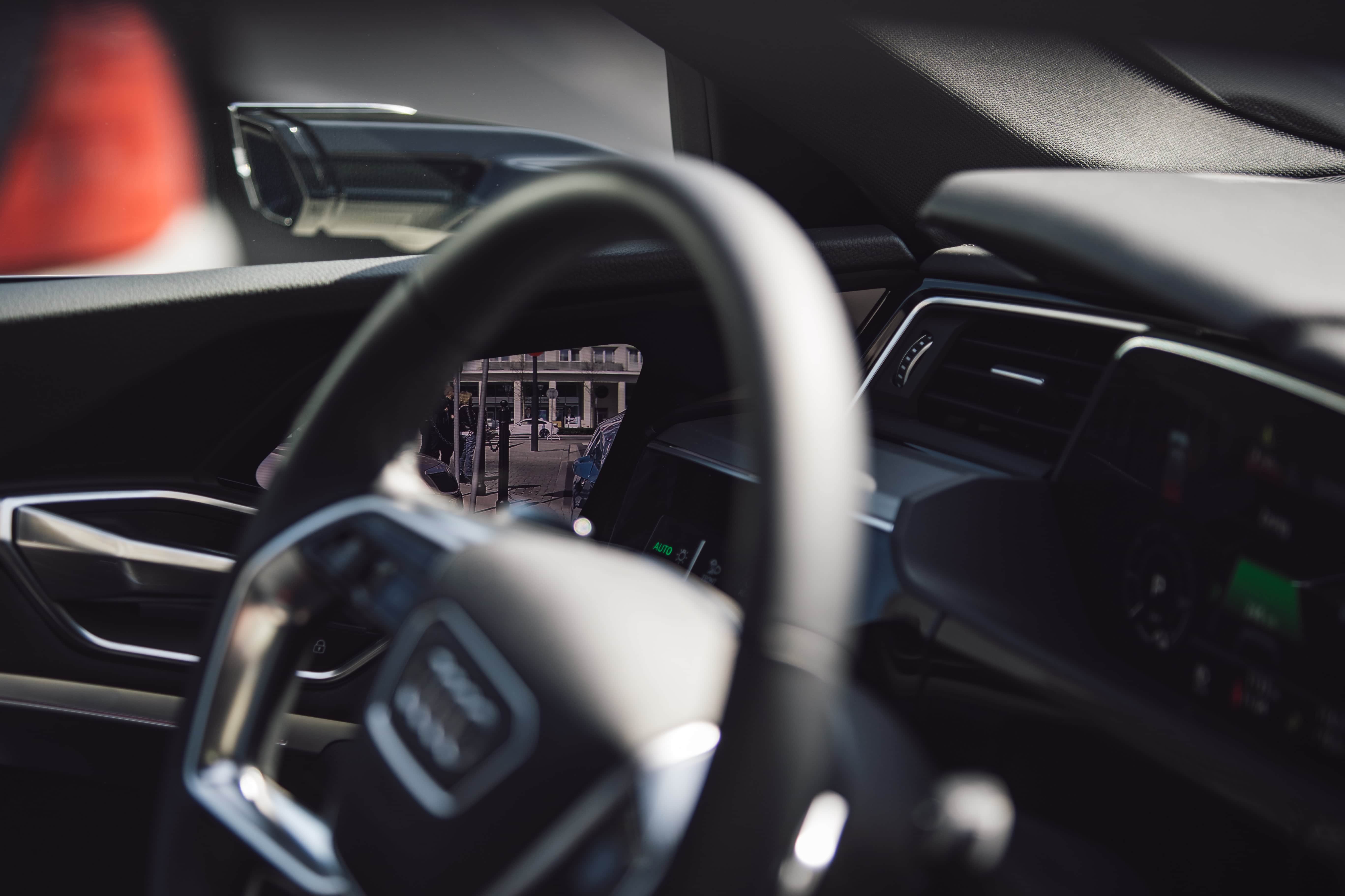 audi etron opinie 
