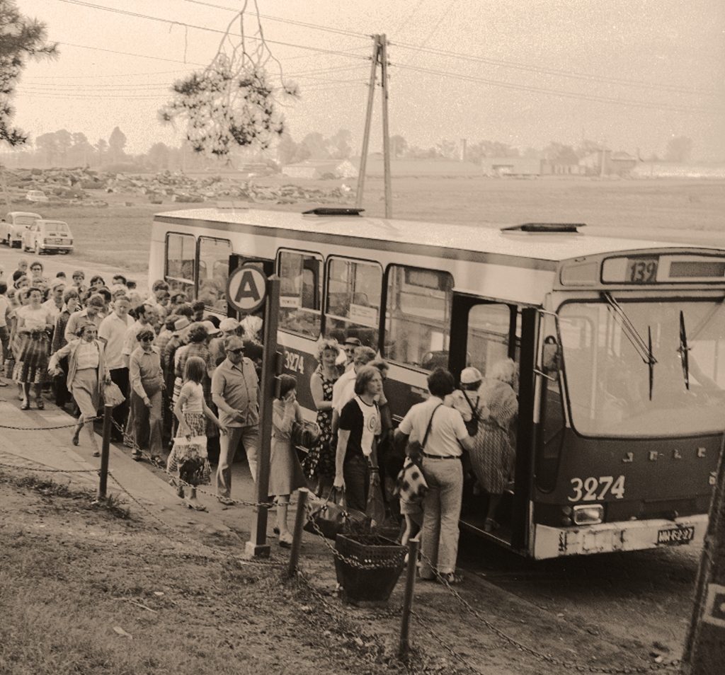 autobusy Warszawa historia 