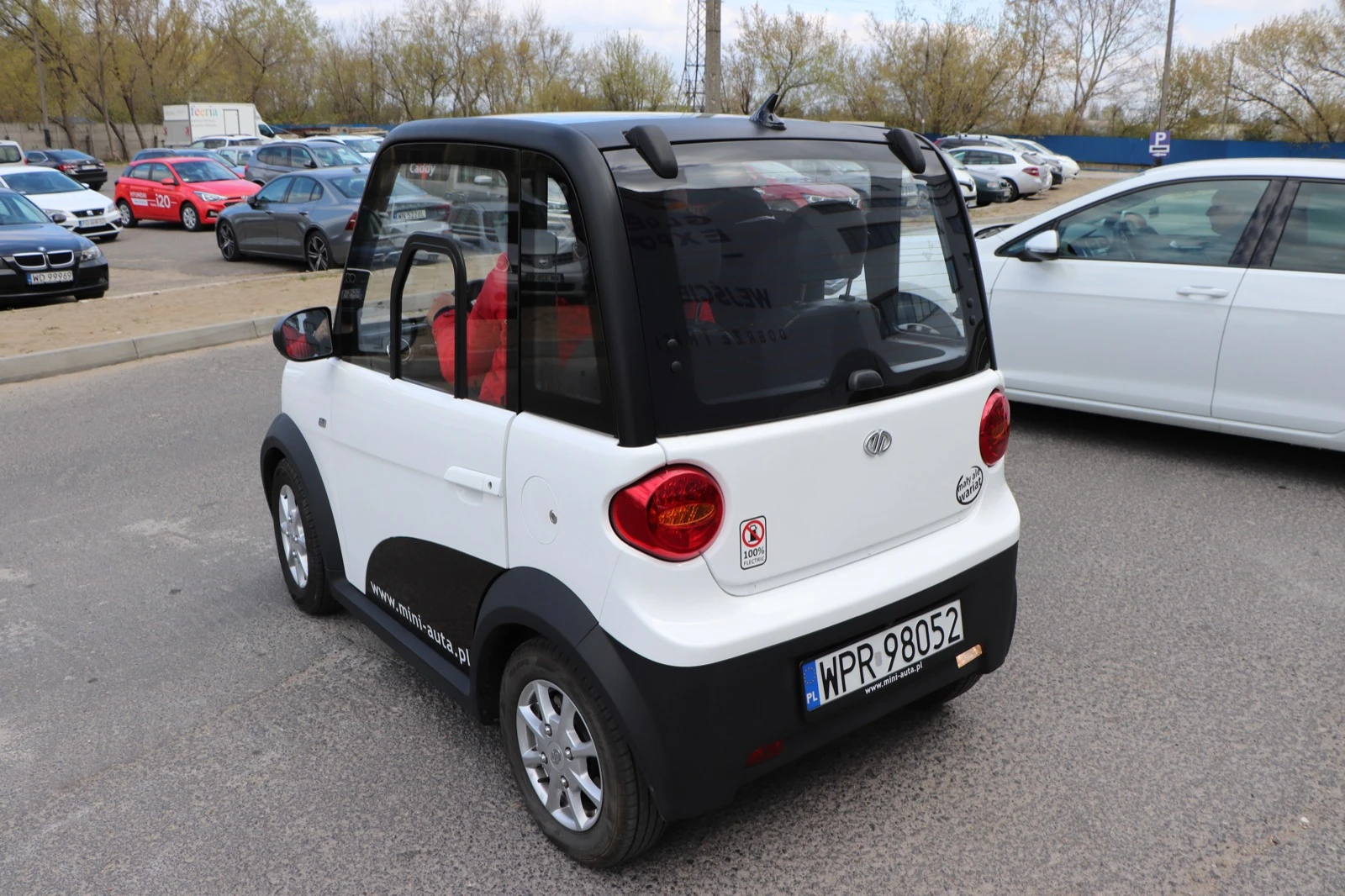 najtańszy samochód elektryczny 