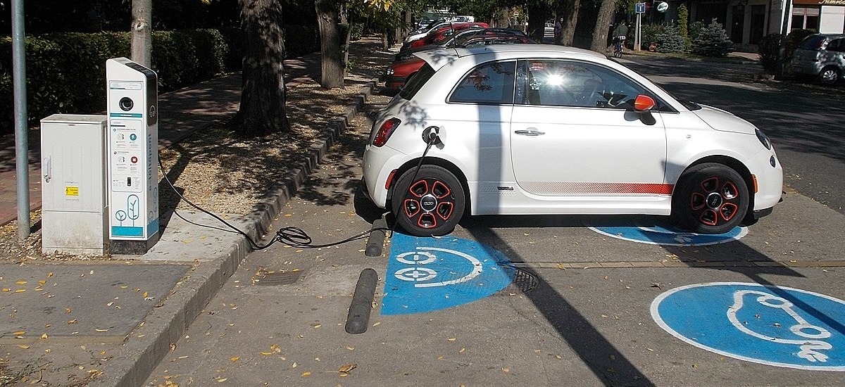 elektryczny fiat 