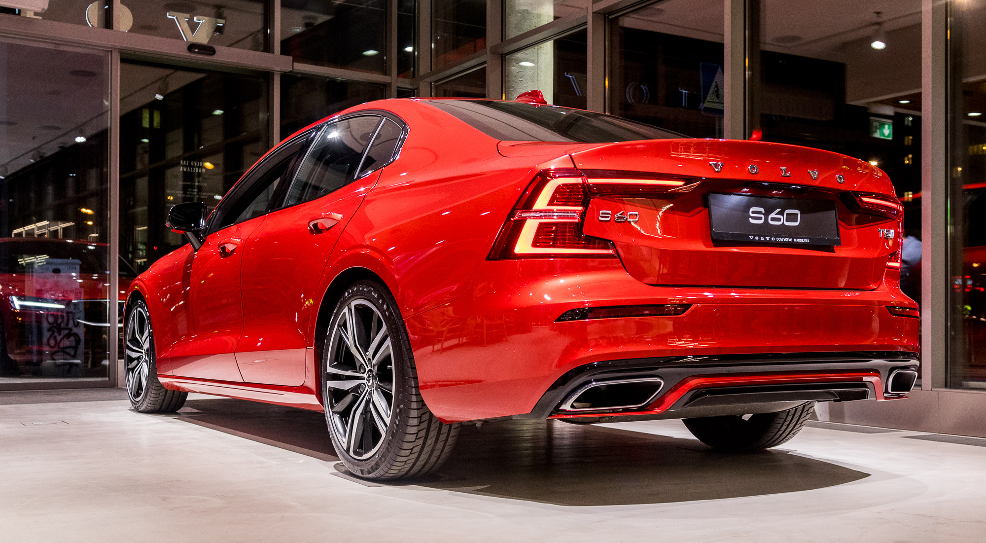 premiera Volvo S60 