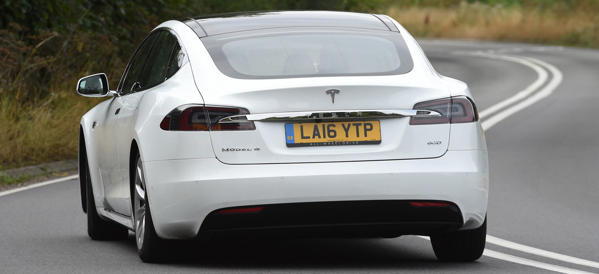 autopilot-Tesla-oszukany