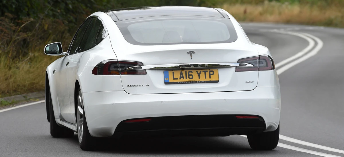 autopilot-Tesla-oszukany