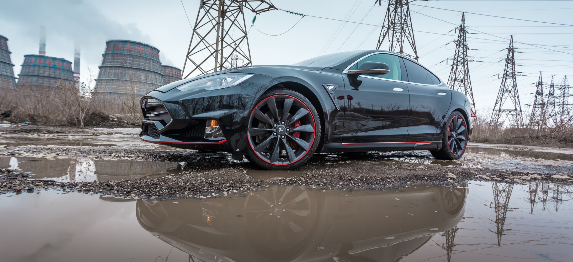 Tesla zasięg na jednym ładowaniu
