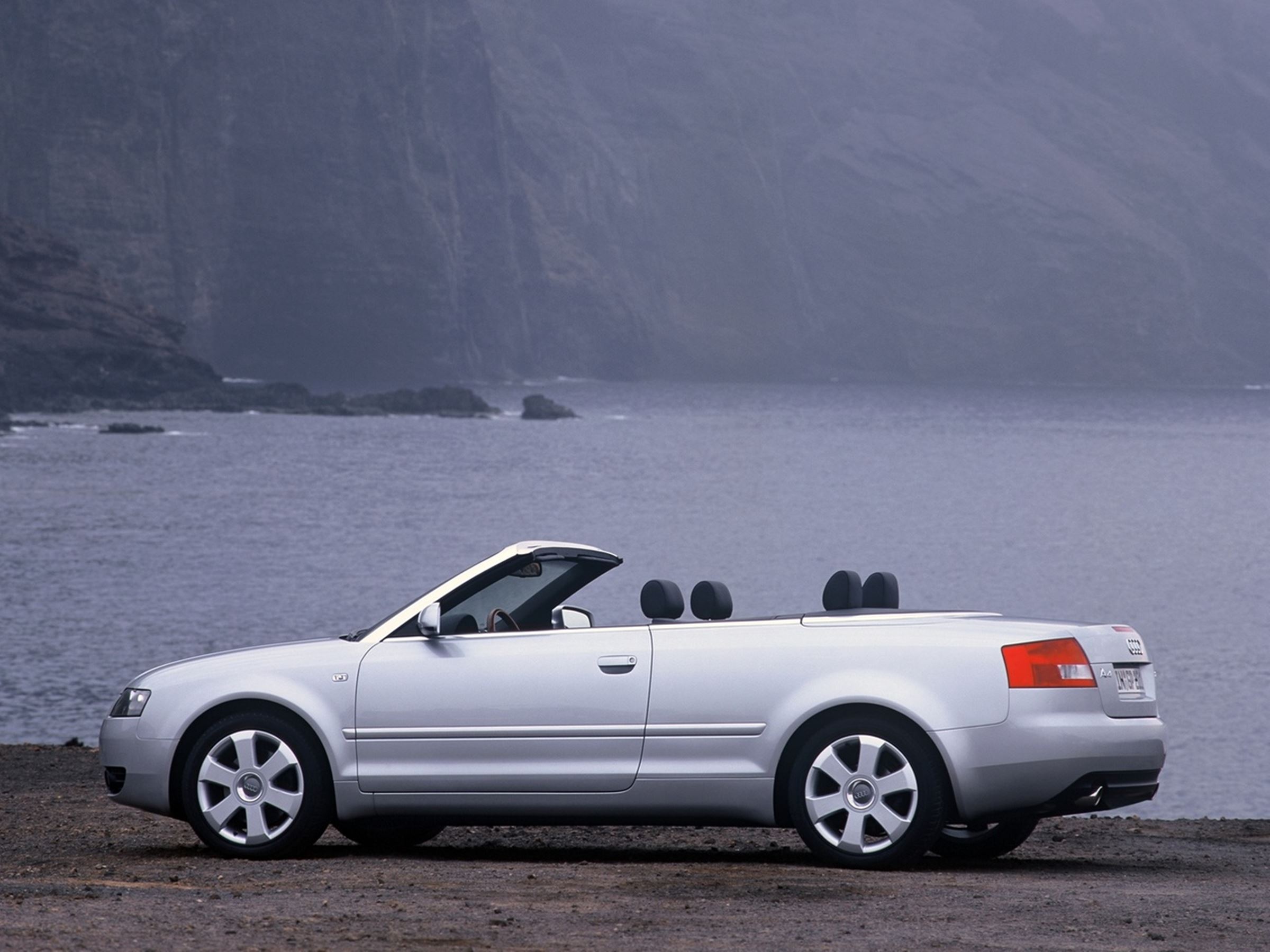 Audi A4 historia 