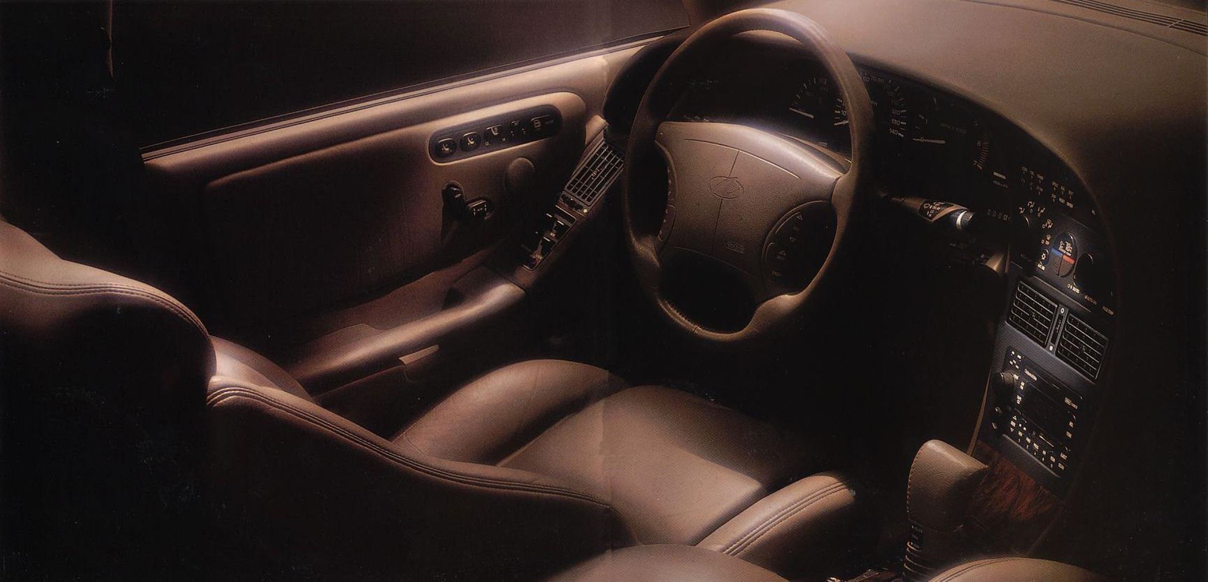 Oldsmobile Aurora historia 