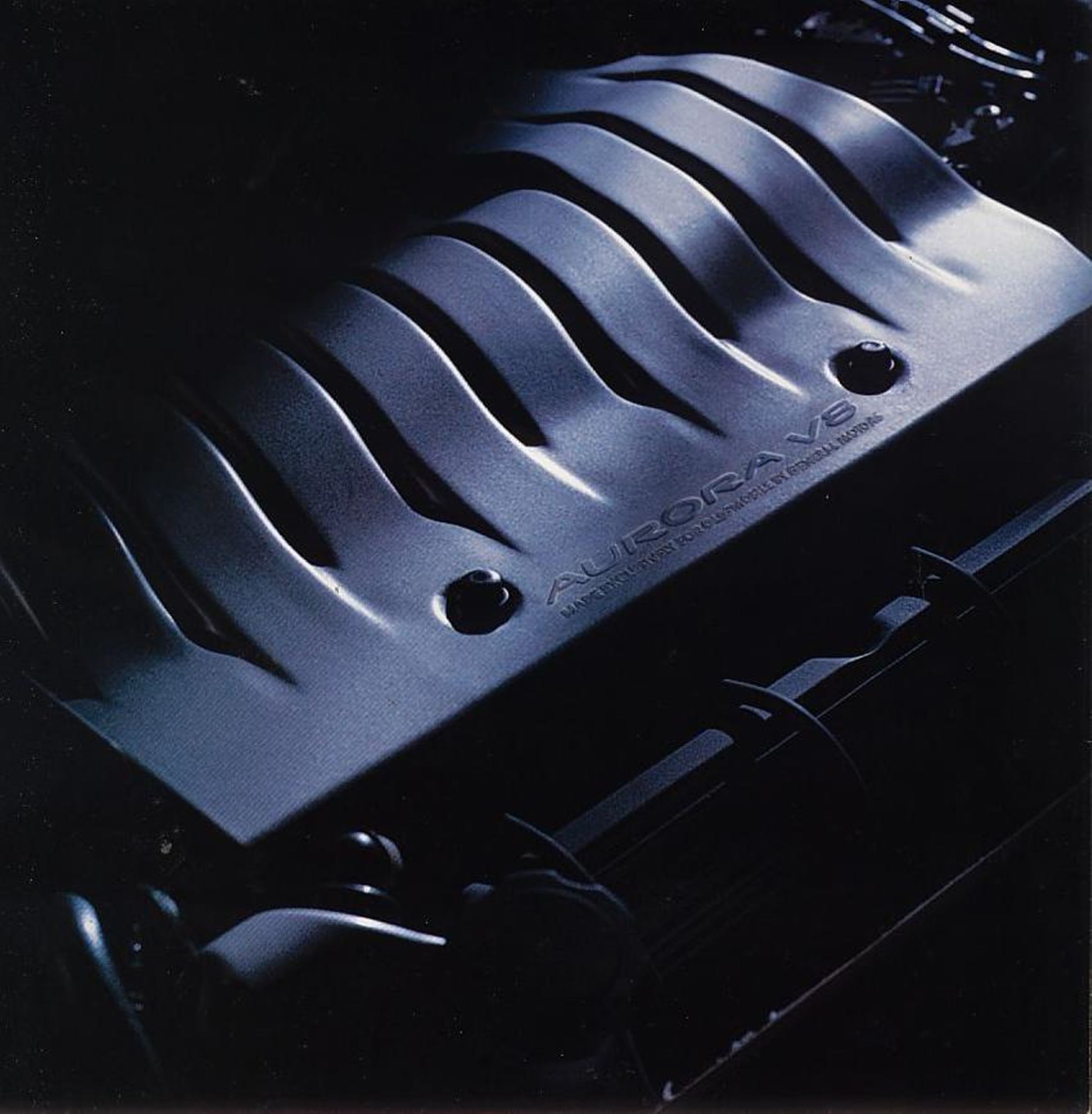 Oldsmobile Aurora historia 