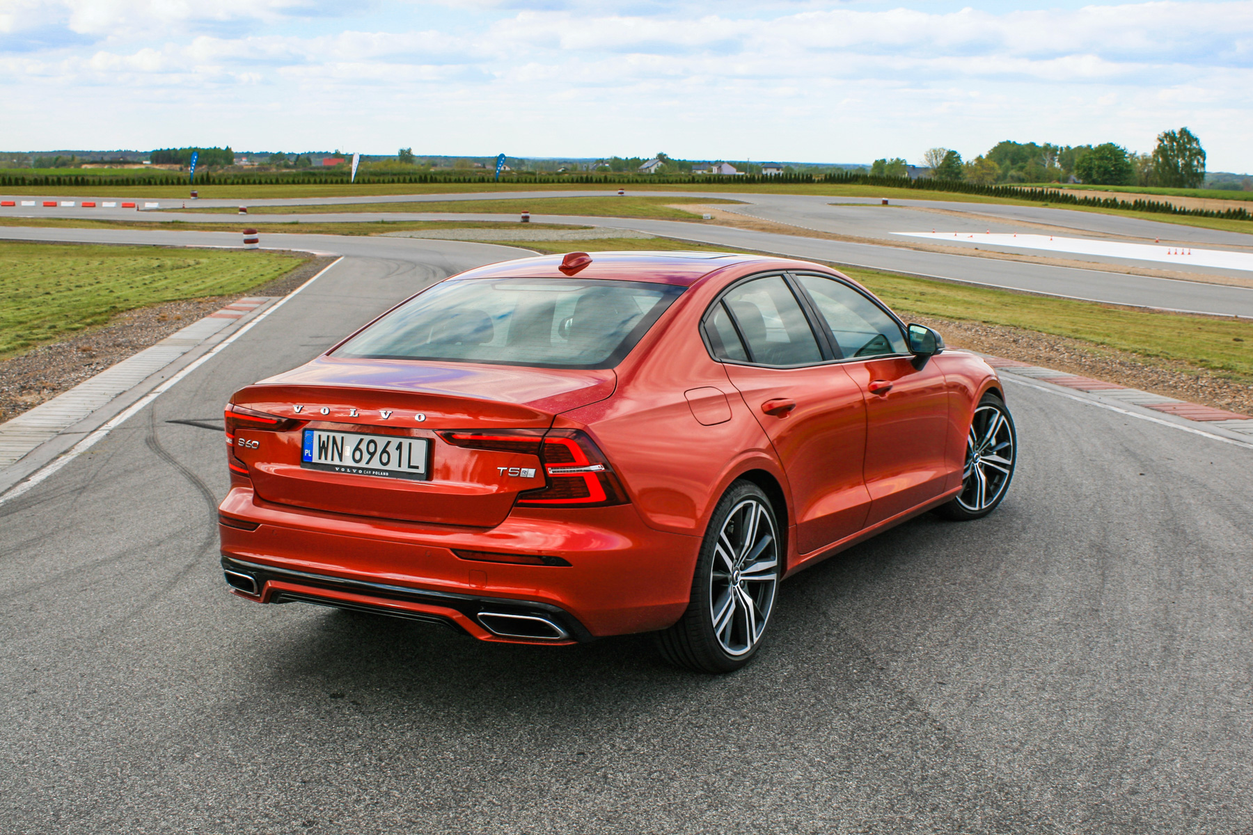 Volvo S60 T5 2019 test 
