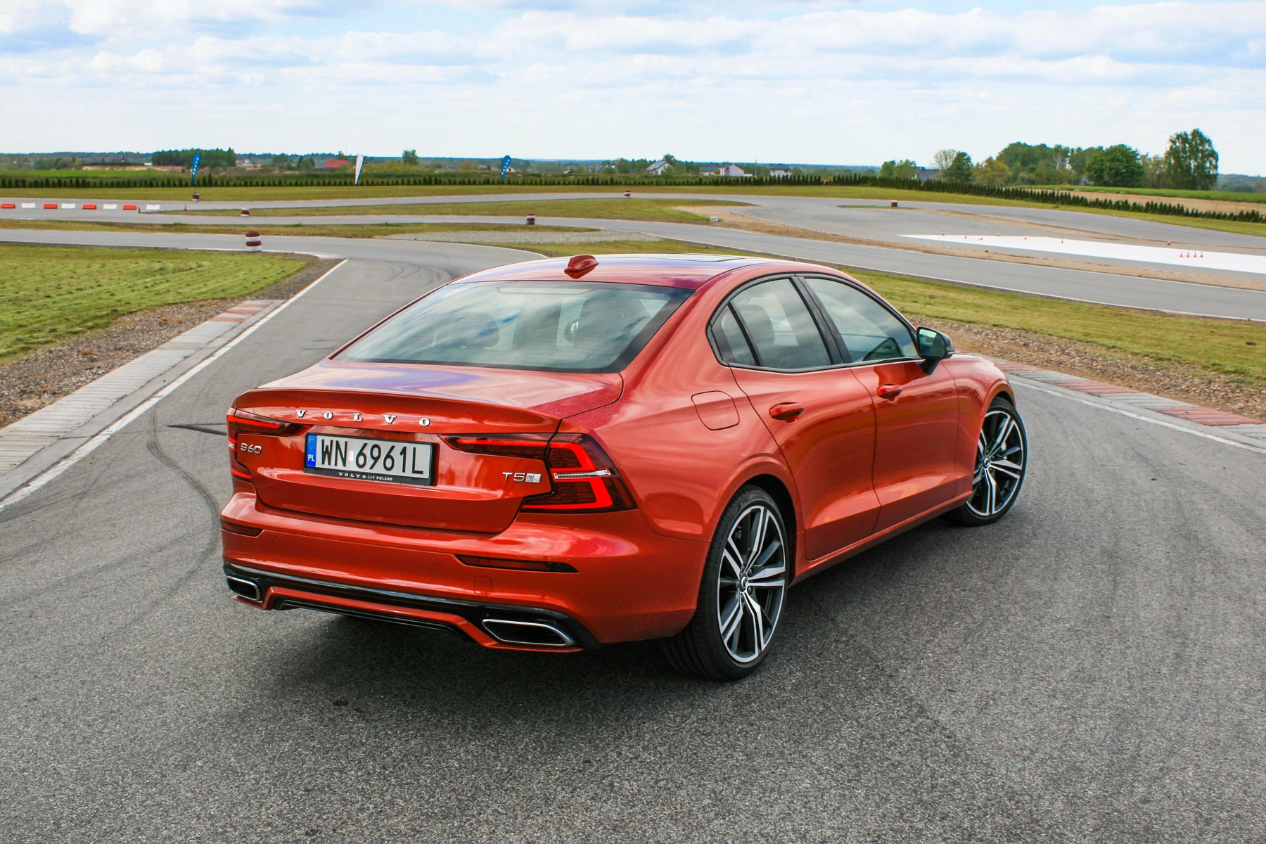 Volvo S60 T5 2019 test 