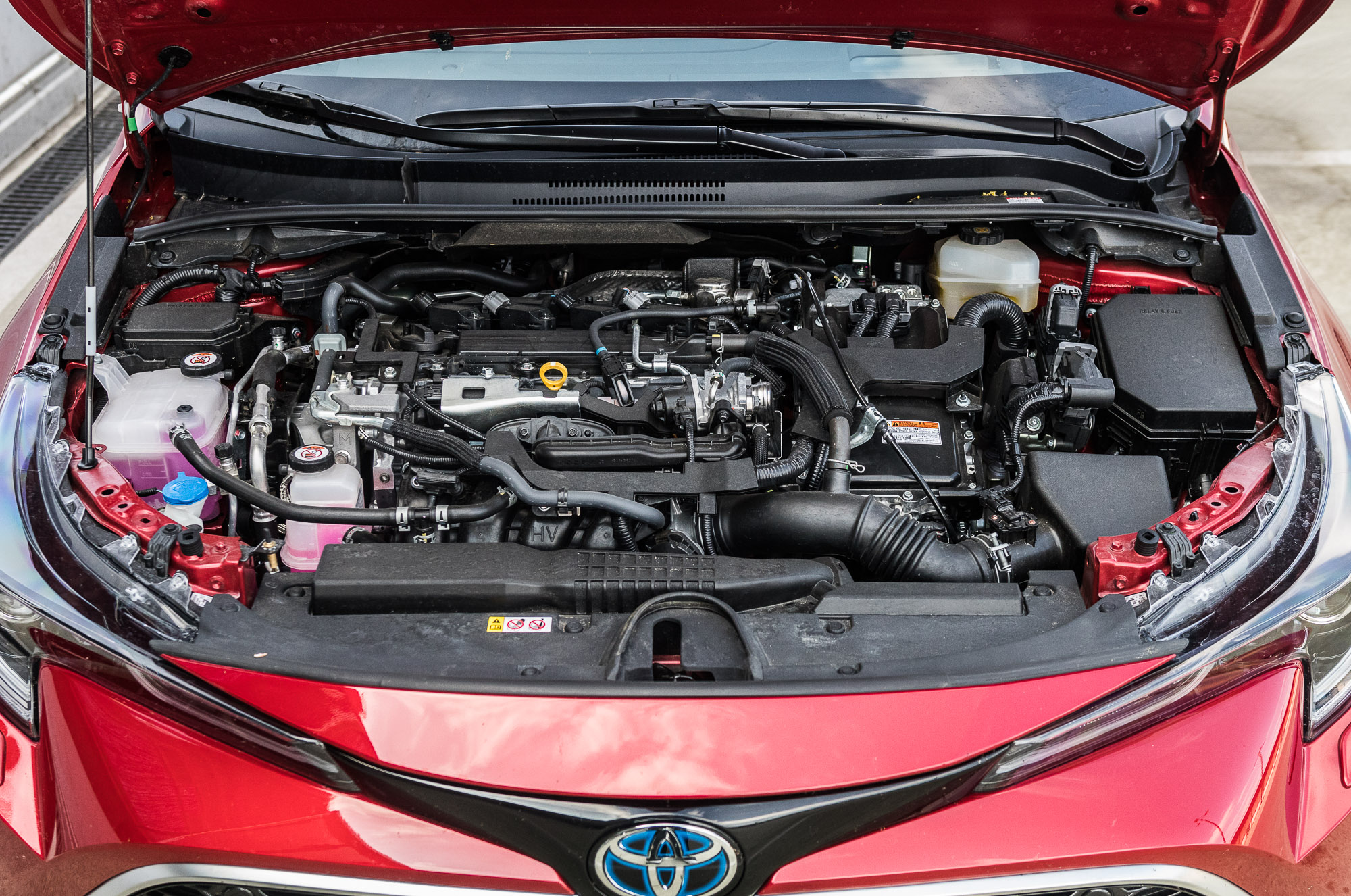 toyota-corolla-2-0-hybrid-test-2019-16 