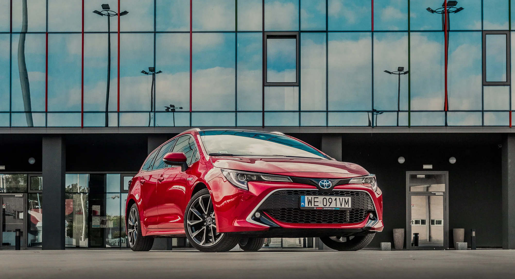 nowy opel astra konkurenci 