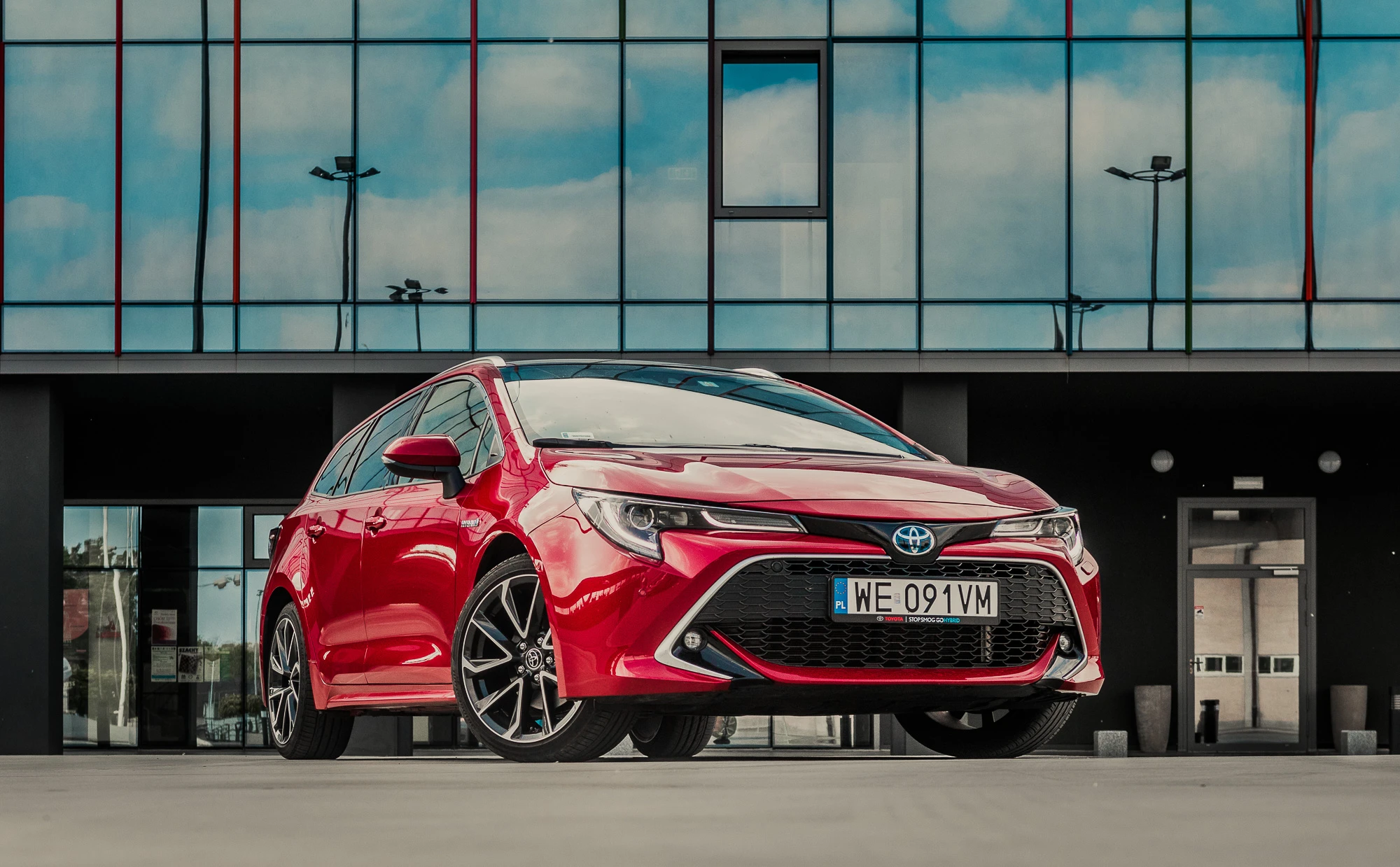 toyota-corolla-2-0-hybrid-test-2019-29