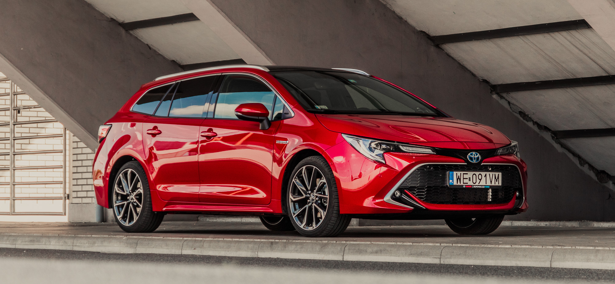 Sprzedaż samochodów w Polsce: Toyota Corolla na czele, RAV4 to nr 5