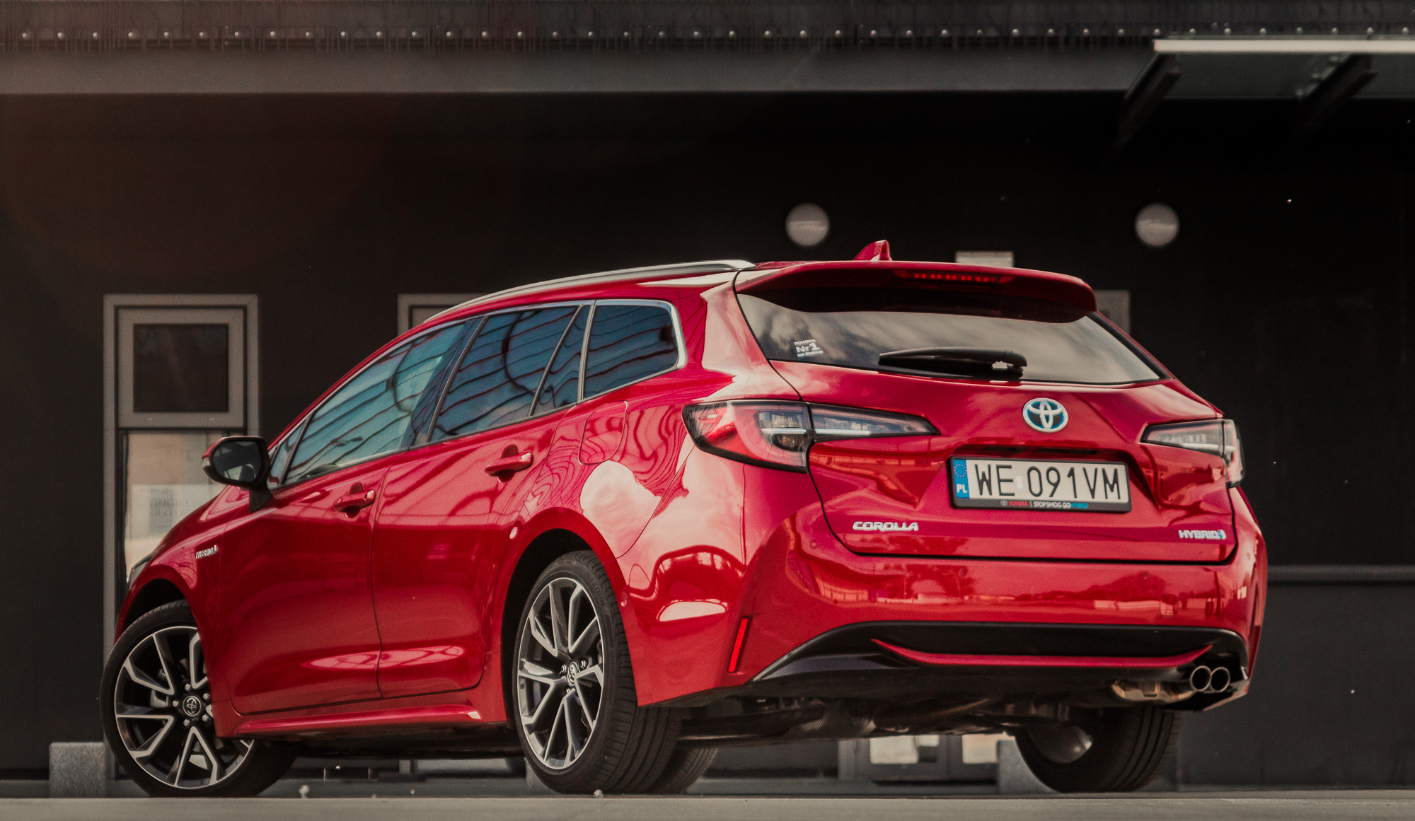toyota-corolla-2-0-hybrid-test-2019-31 