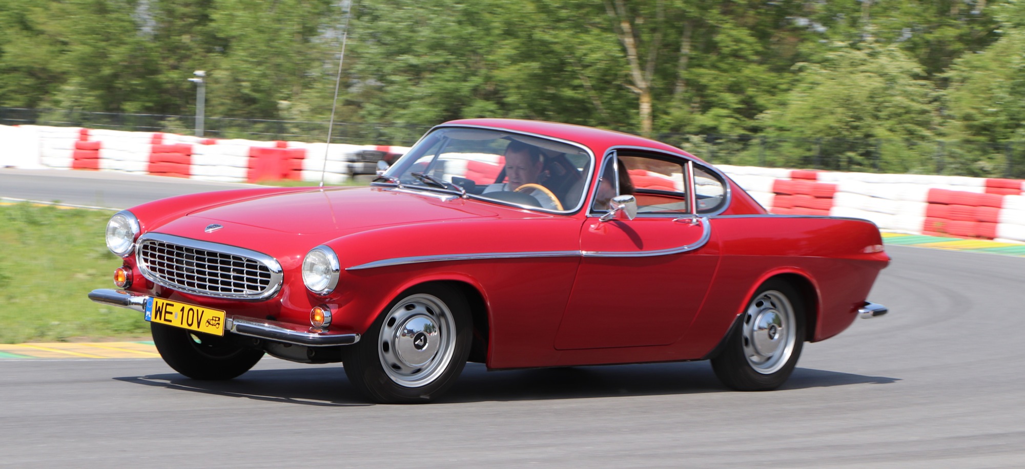Volvo P1800S 