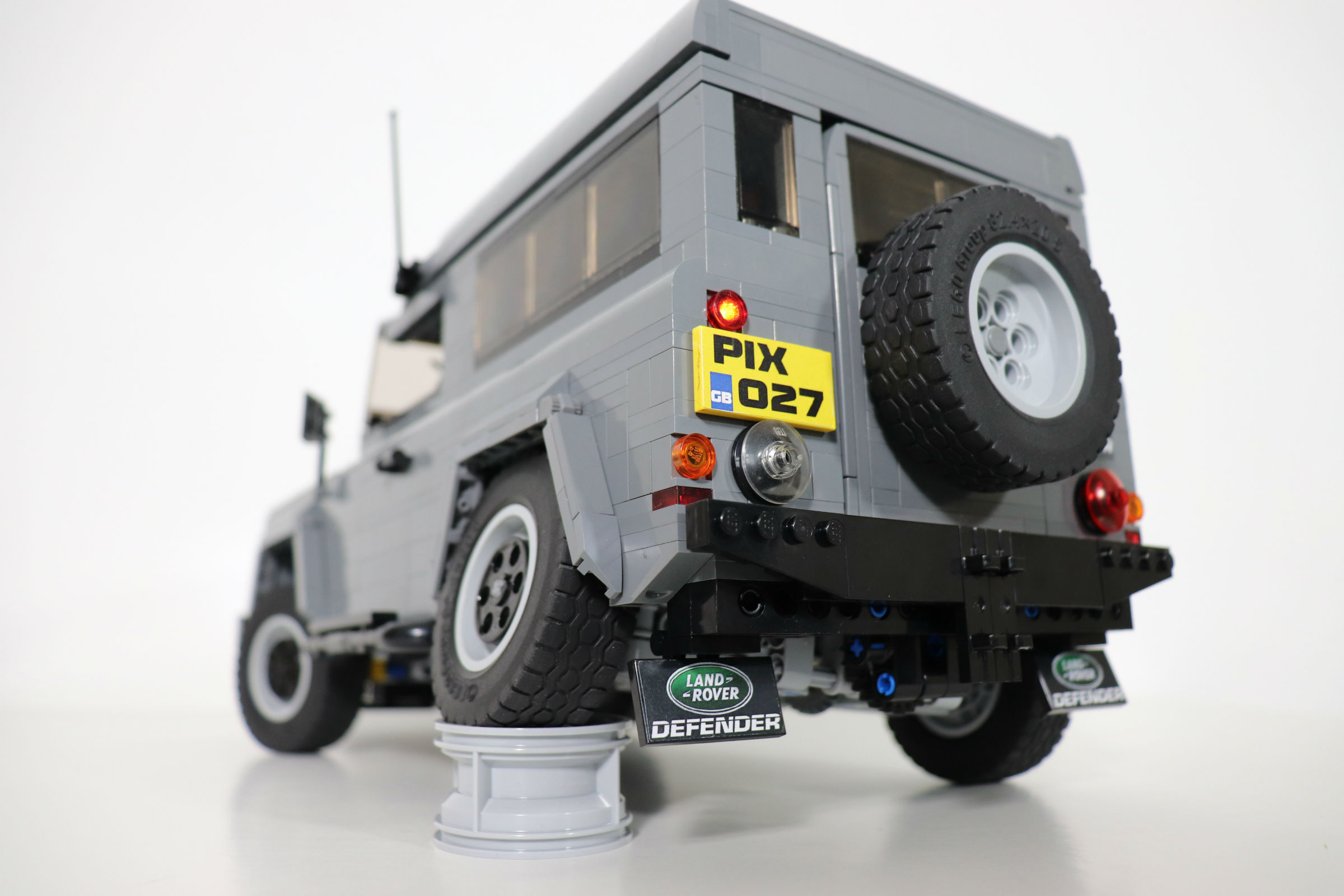 LEGO Land Rover Defender 
