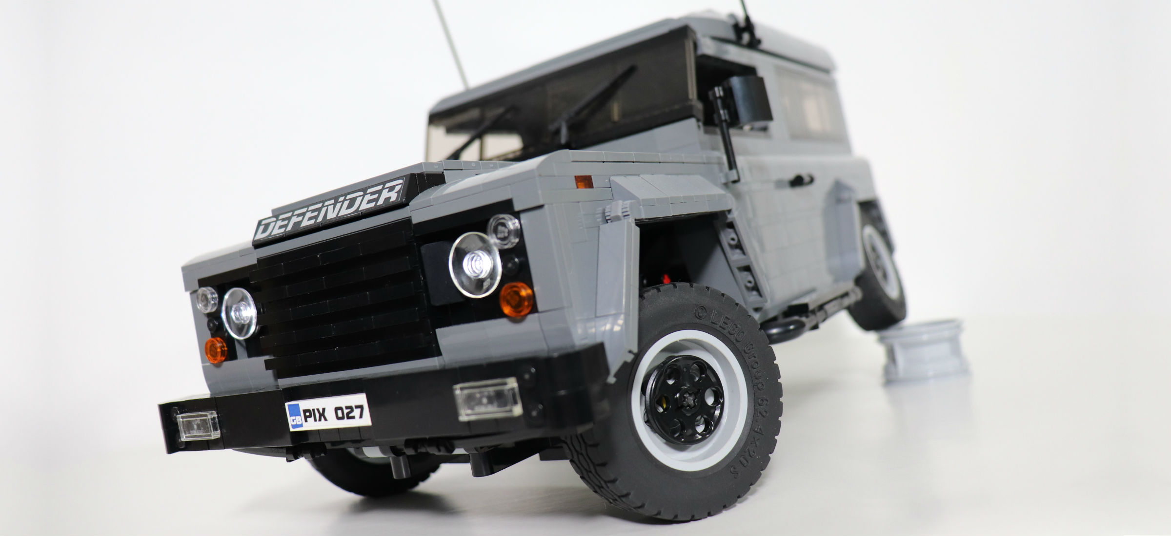 LEGO Land Rover Defender