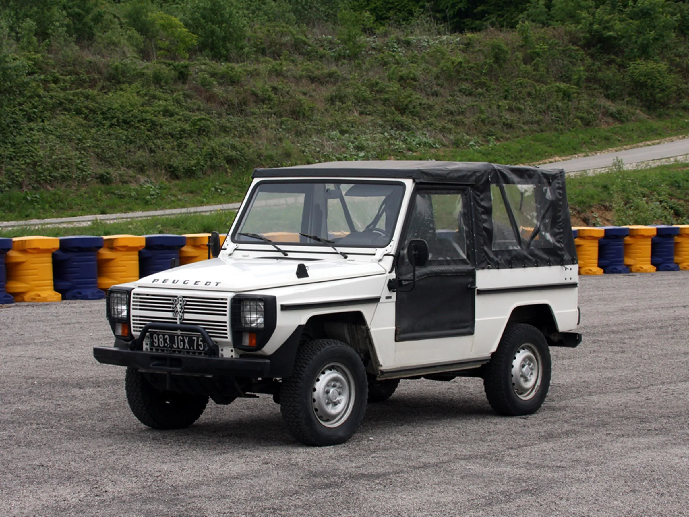 Peugeot P4