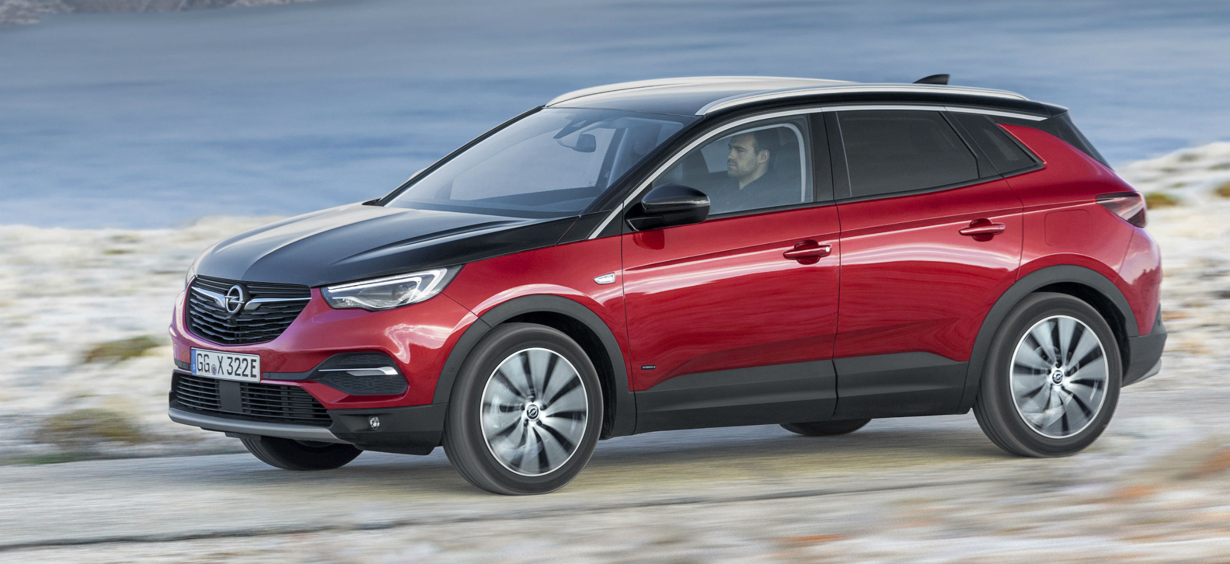 Opel Grandland X Hybrid4 