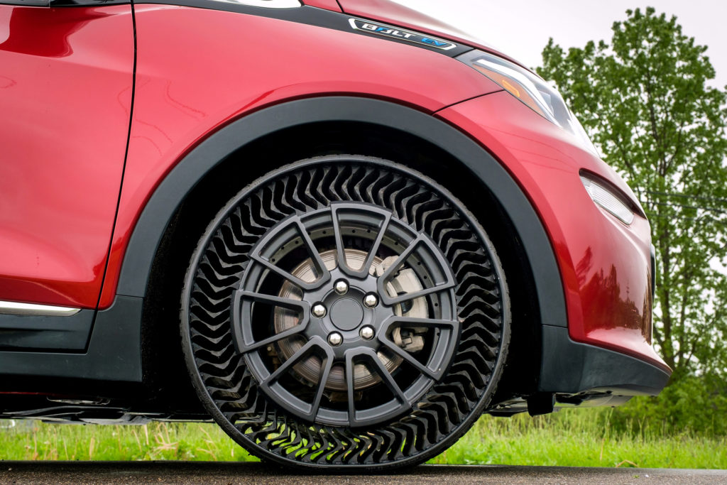 opony Michelin Uptis 