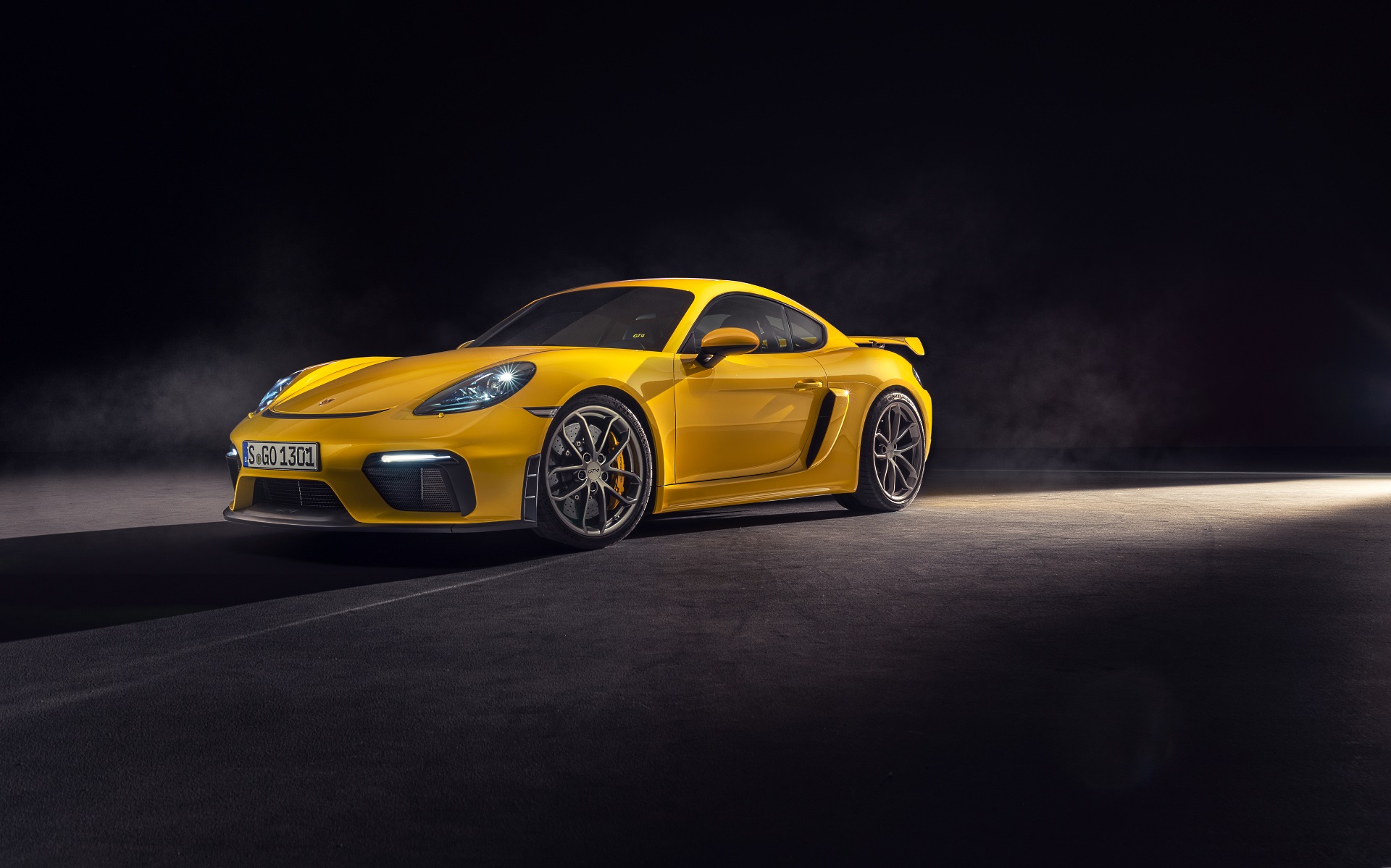 Porsche Cayman GT4 2019