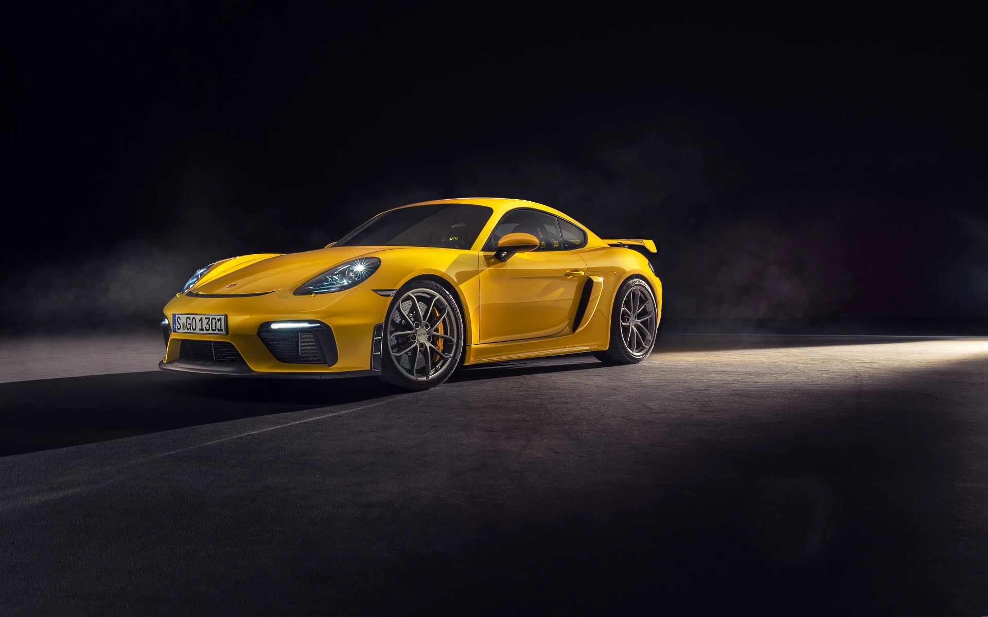 Porsche Cayman GT4 2019