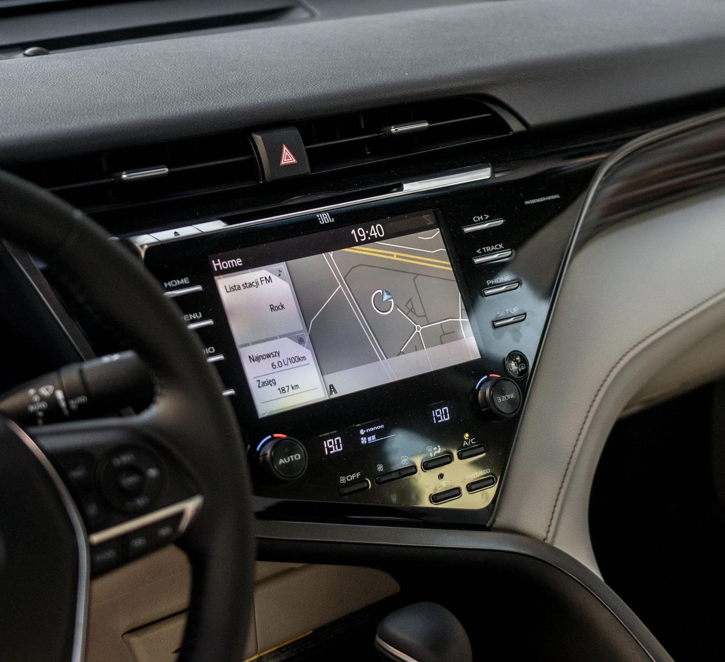 toyota camry 2019 test 