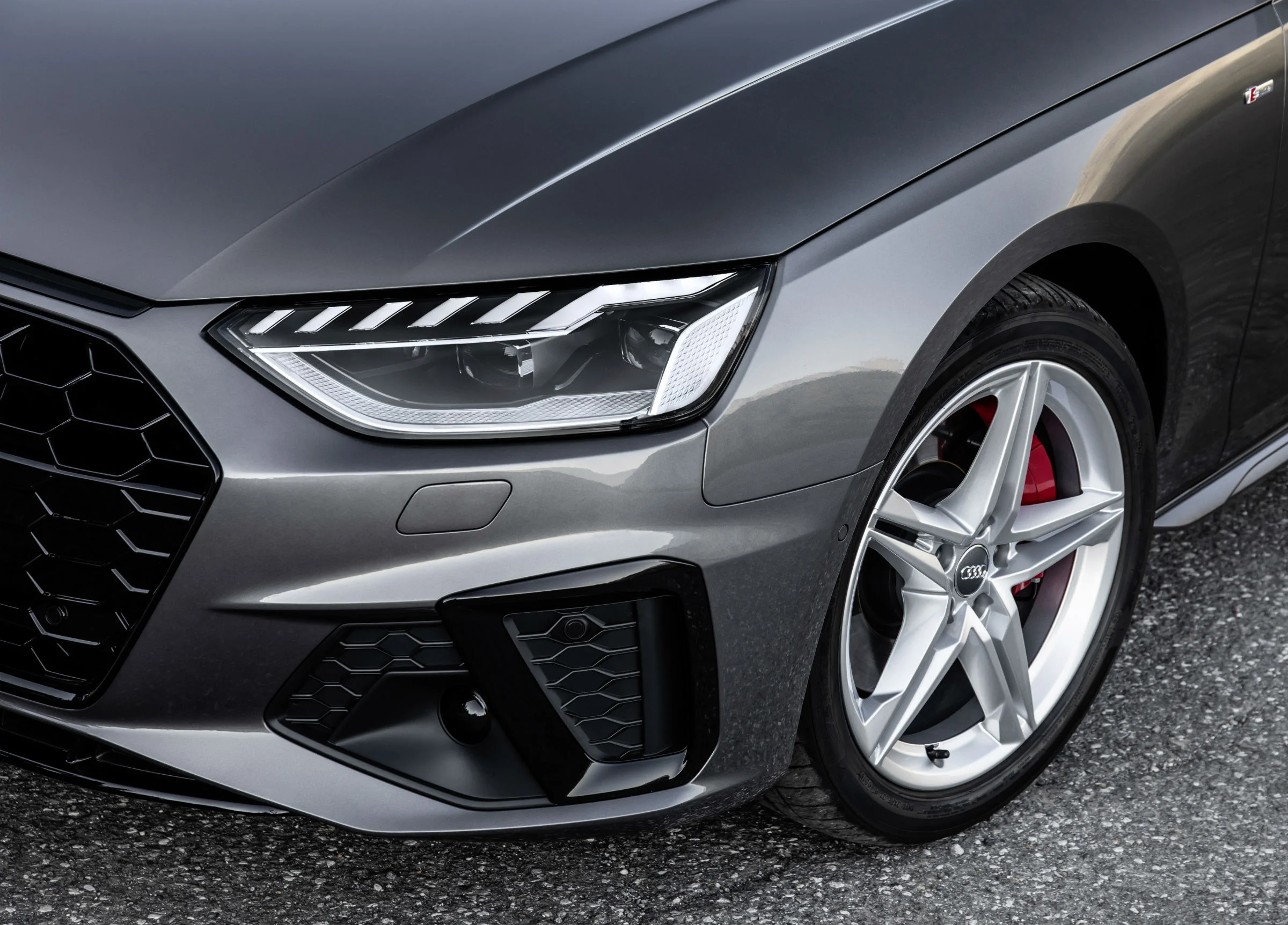 nowe audi a4 
