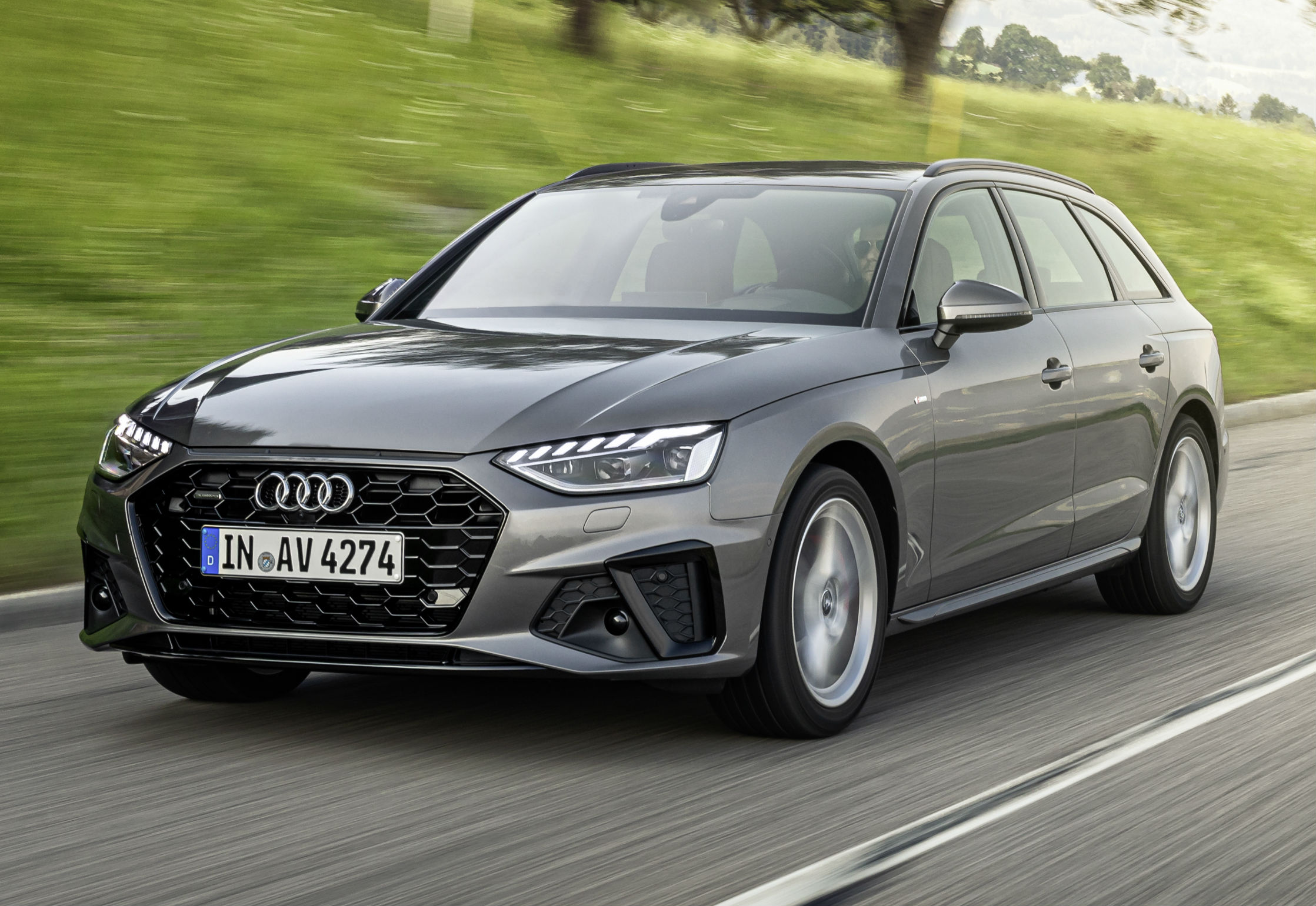 nowe audi a4 