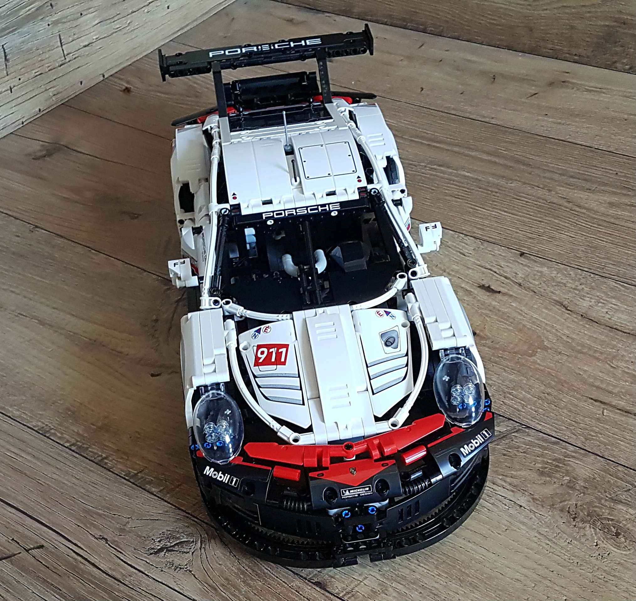 Lego 42096 Porsche 911 RSR 
