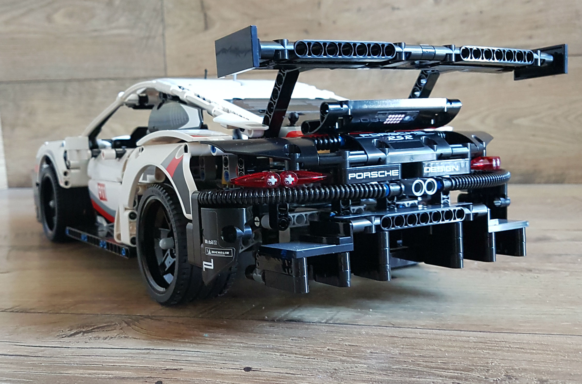 Lego 42096 Porsche 911 RSR 