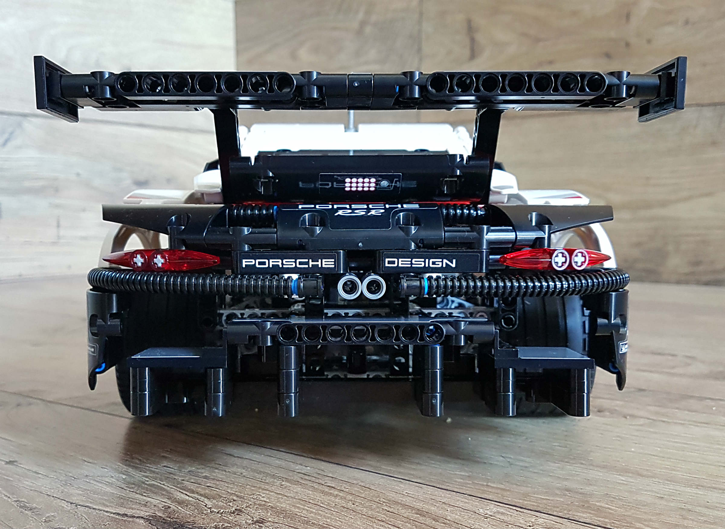 Lego 42096 Porsche 911 RSR 