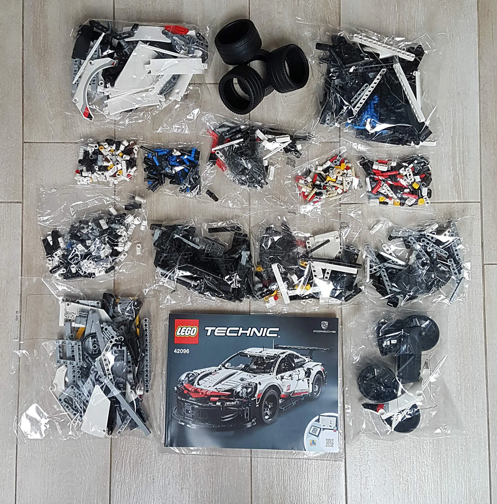 Lego 42096 Porsche 911 RSR 