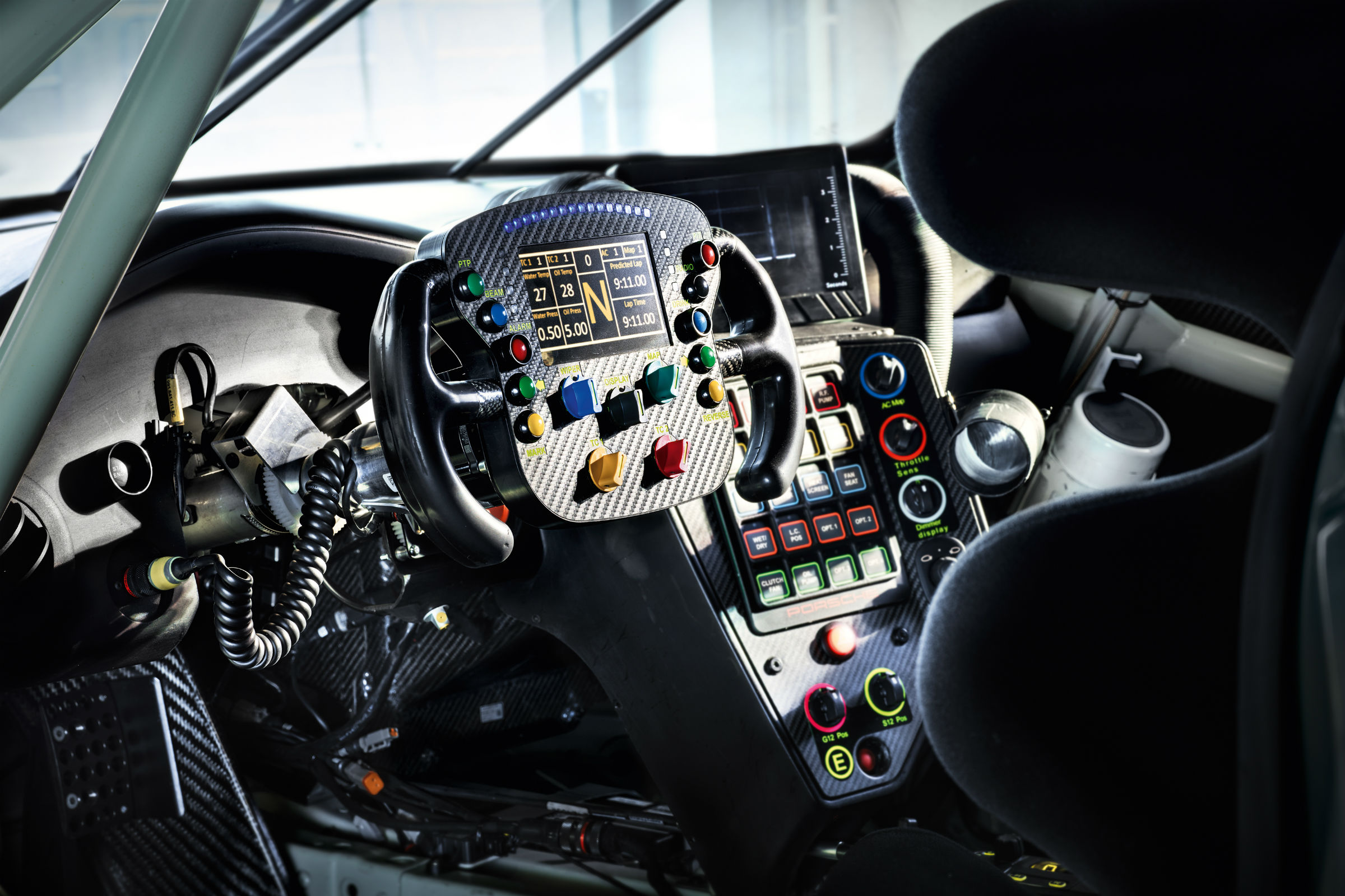 Porsche 911 RSR 