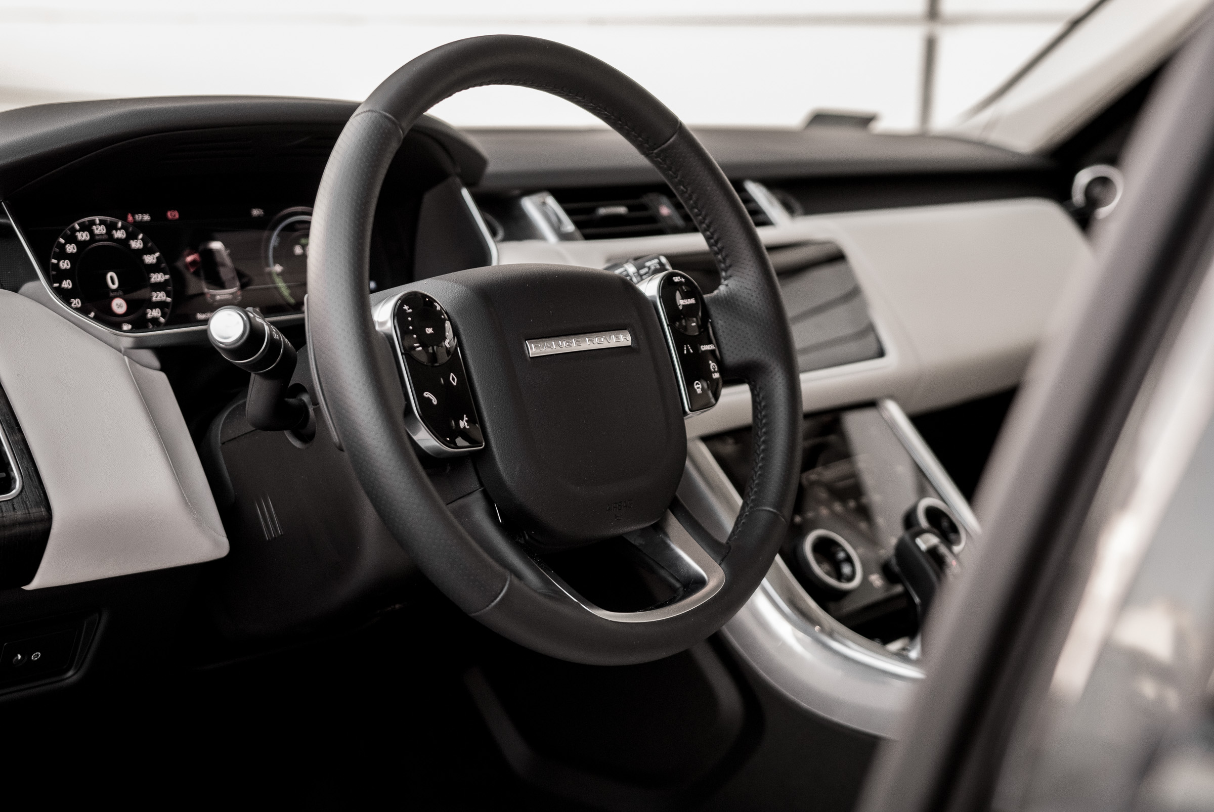 Range Rover Sport P400e PHEV 