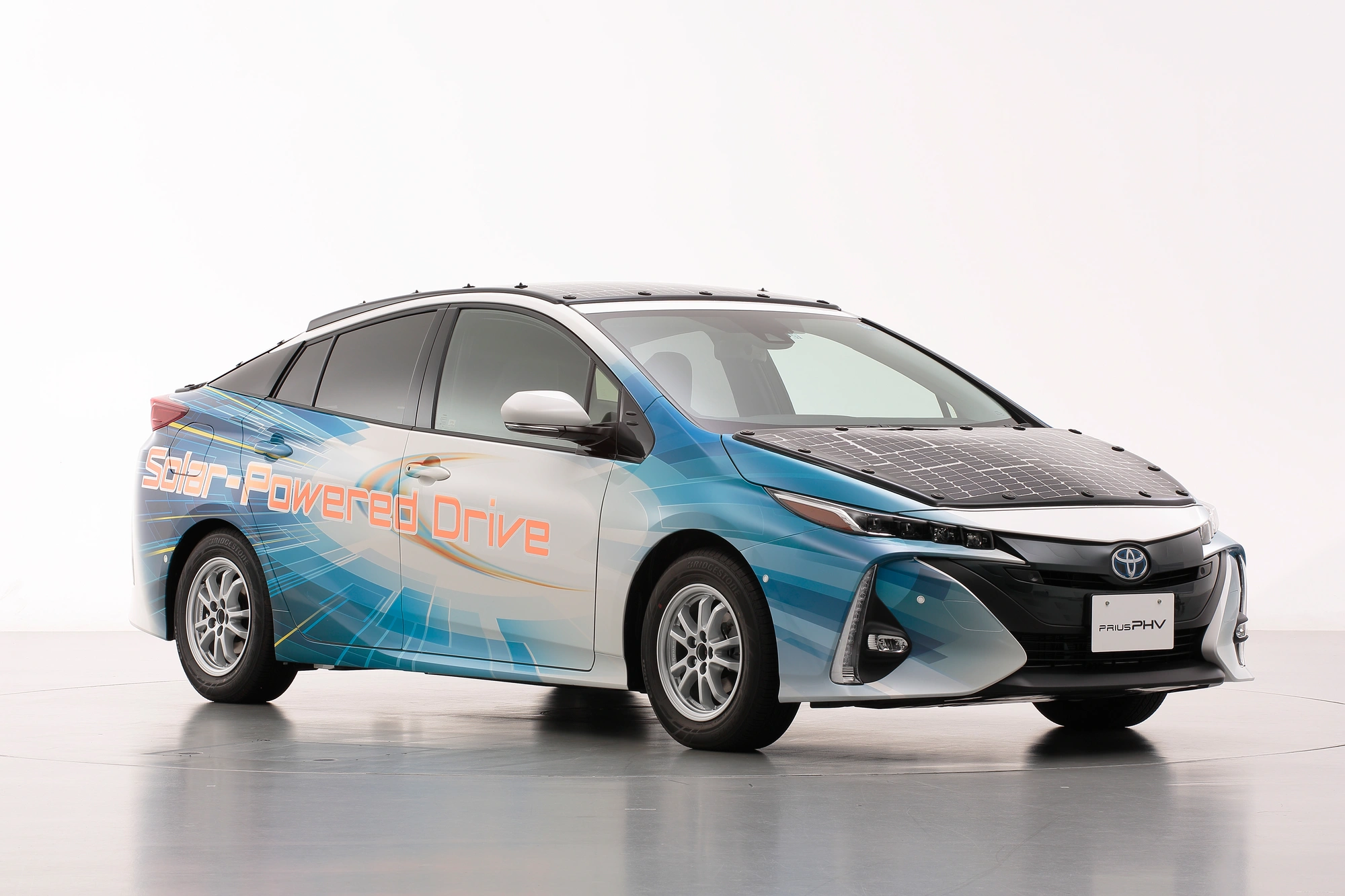 Toyota Prius panele solarne 