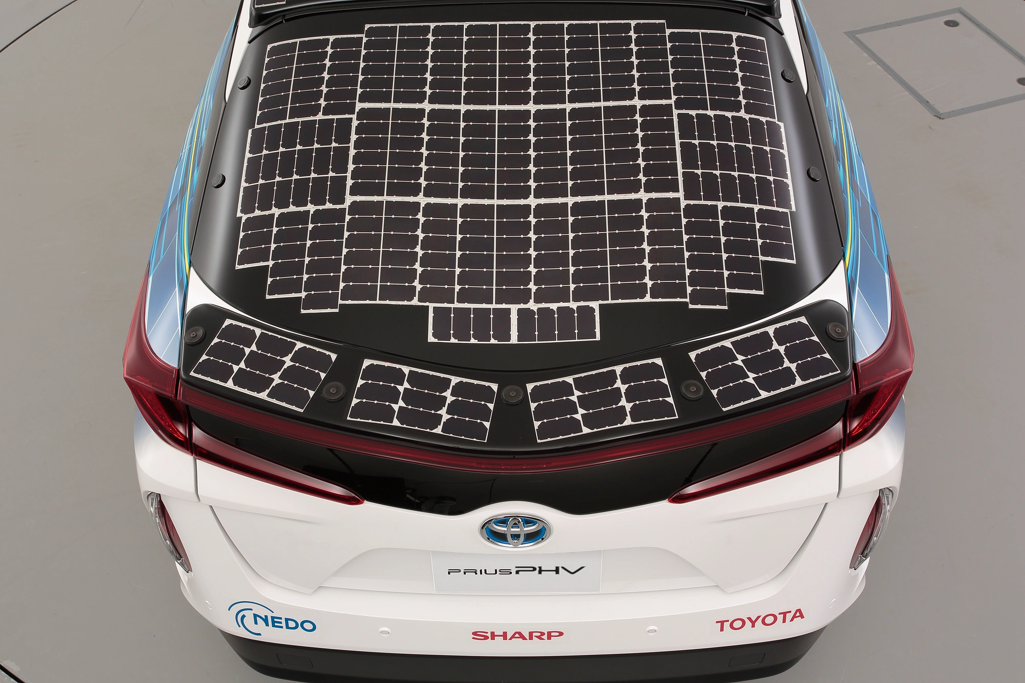 Toyota Prius panele solarne 