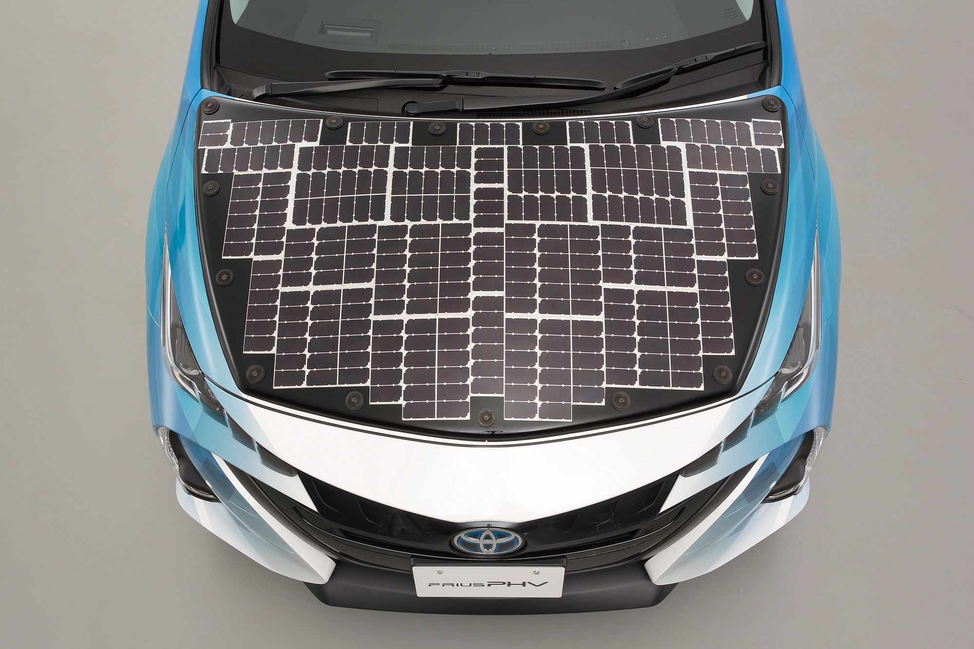 Toyota Prius panele solarne 